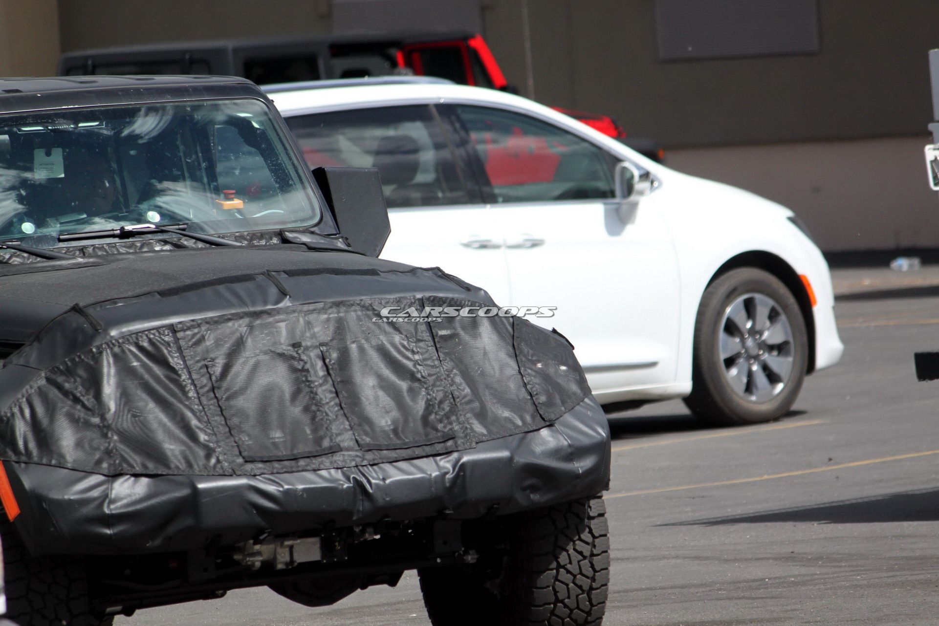 Jeep-Wrangler-Pickup-Scrambler 11 2019 Jeep Scrambler: Here’s What To Expect From The JL-Based Pickup Truck