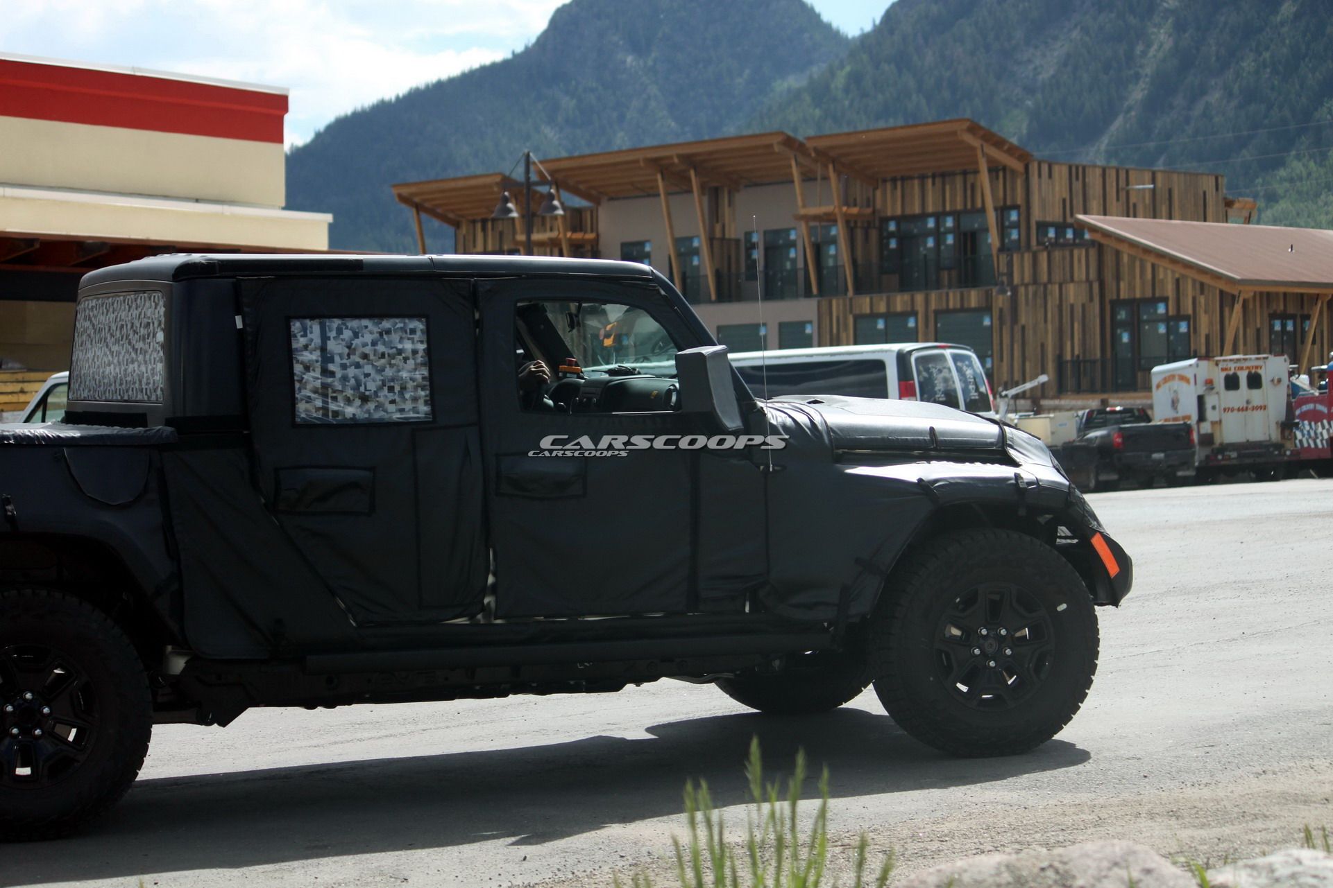 Jeep-Wrangler-Pickup-Scrambler 23 2019 Jeep Scrambler: Here’s What To Expect From The JL-Based Pickup Truck