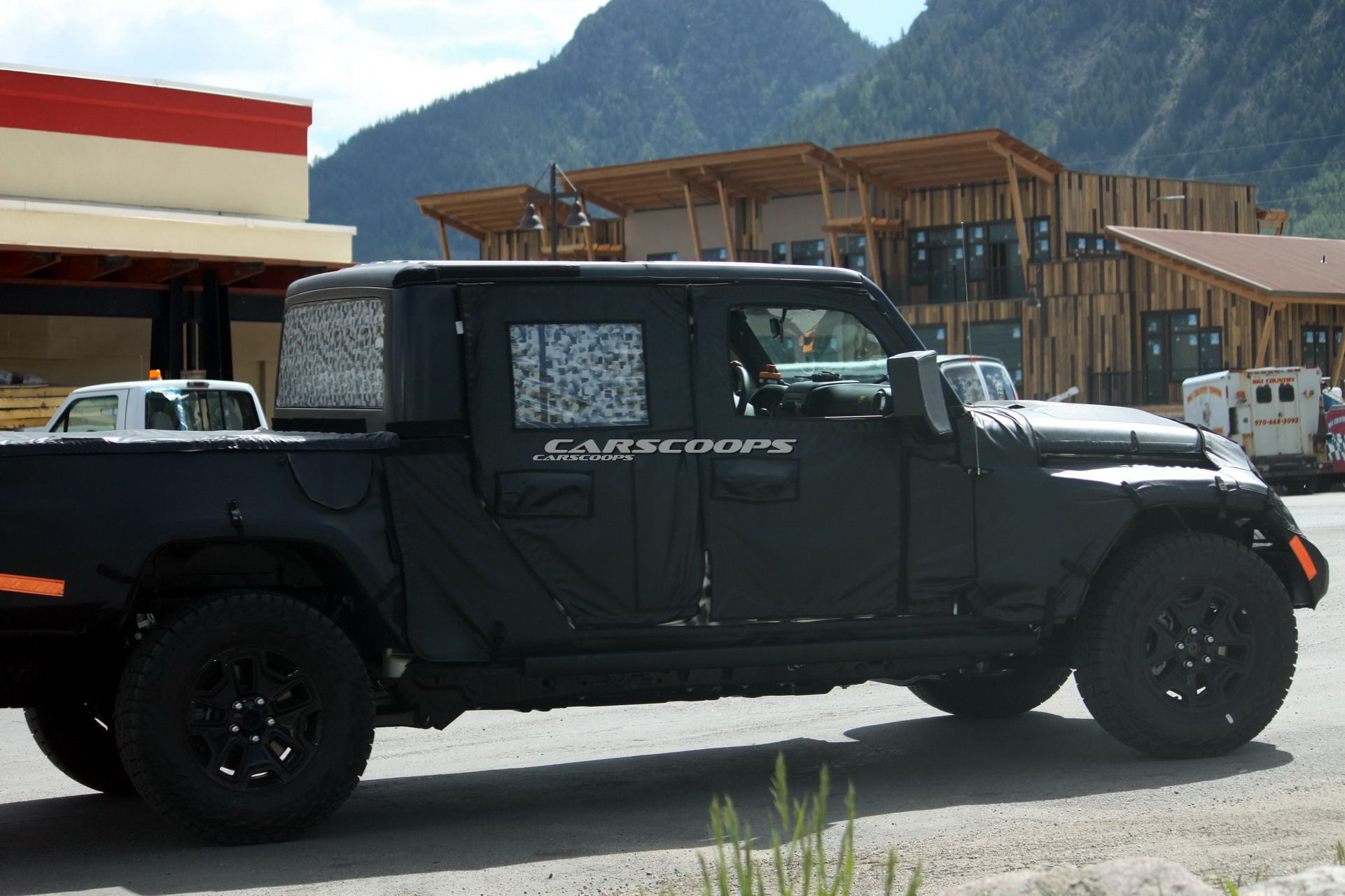 Jeep-Wrangler-Pickup-Scrambler 24 2019 Jeep Scrambler: Here’s What To Expect From The JL-Based Pickup Truck