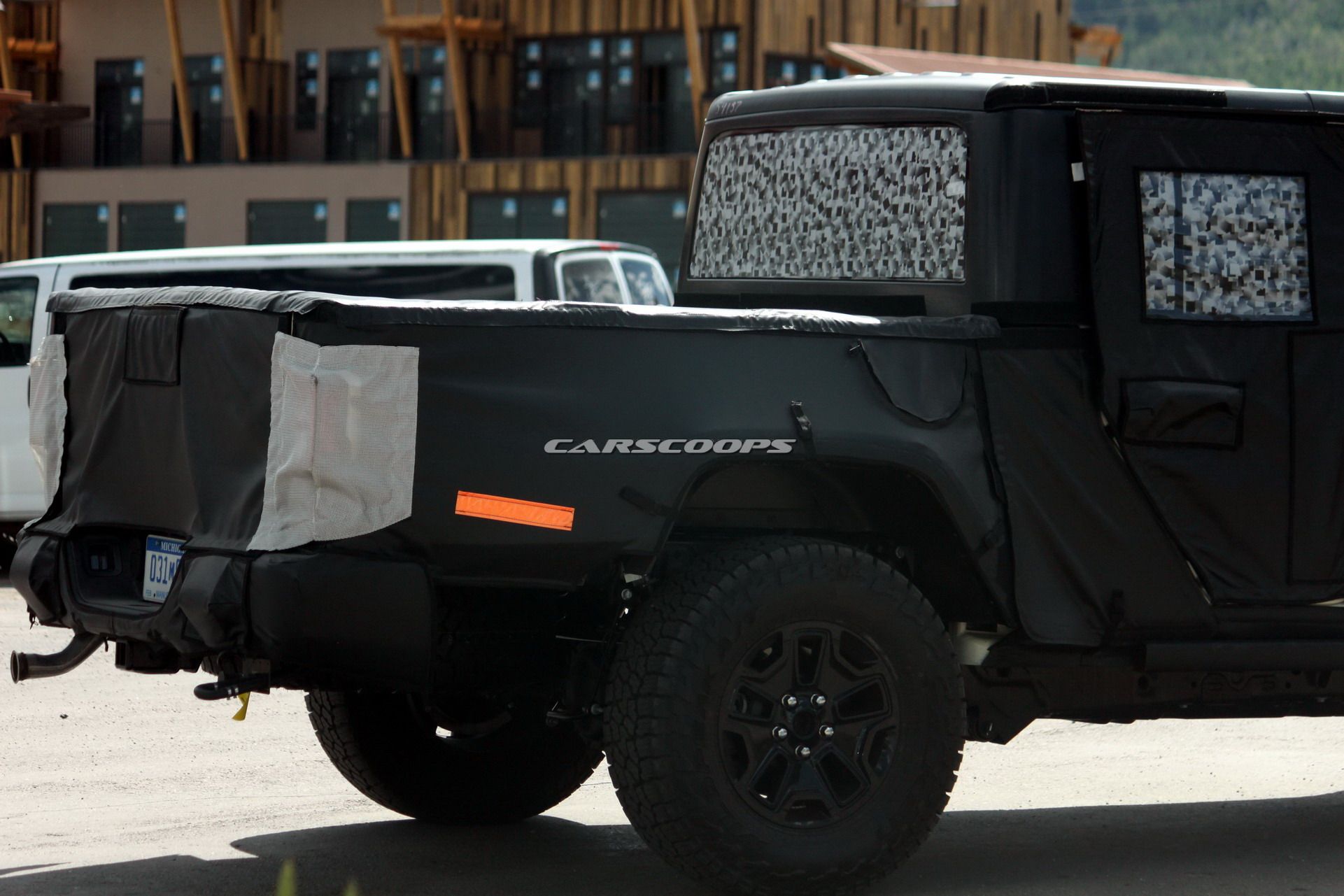 Jeep-Wrangler-Pickup-Scrambler 44 2019 Jeep Scrambler: Here’s What To Expect From The JL-Based Pickup Truck