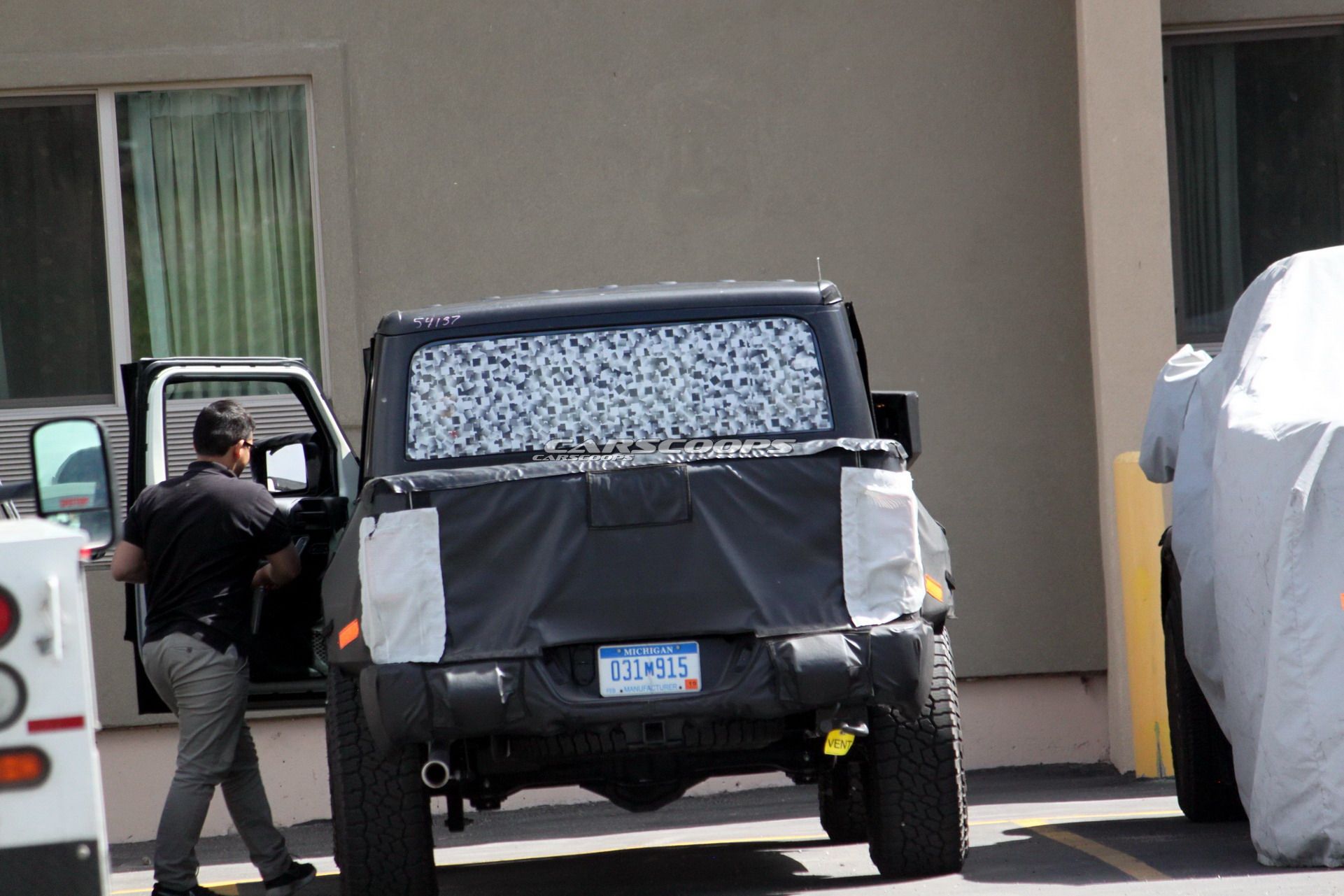 Jeep-Wrangler-Pickup-Scrambler 5 2019 Jeep Scrambler: Here’s What To Expect From The JL-Based Pickup Truck