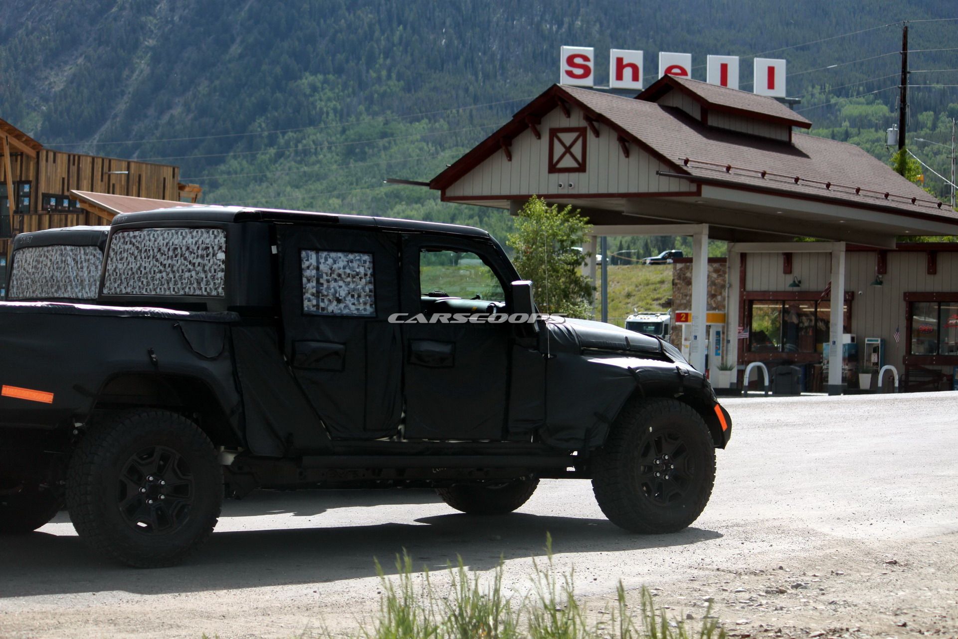 Jeep-Wrangler-Pickup-Scrambler 55 2019 Jeep Scrambler: Here’s What To Expect From The JL-Based Pickup Truck