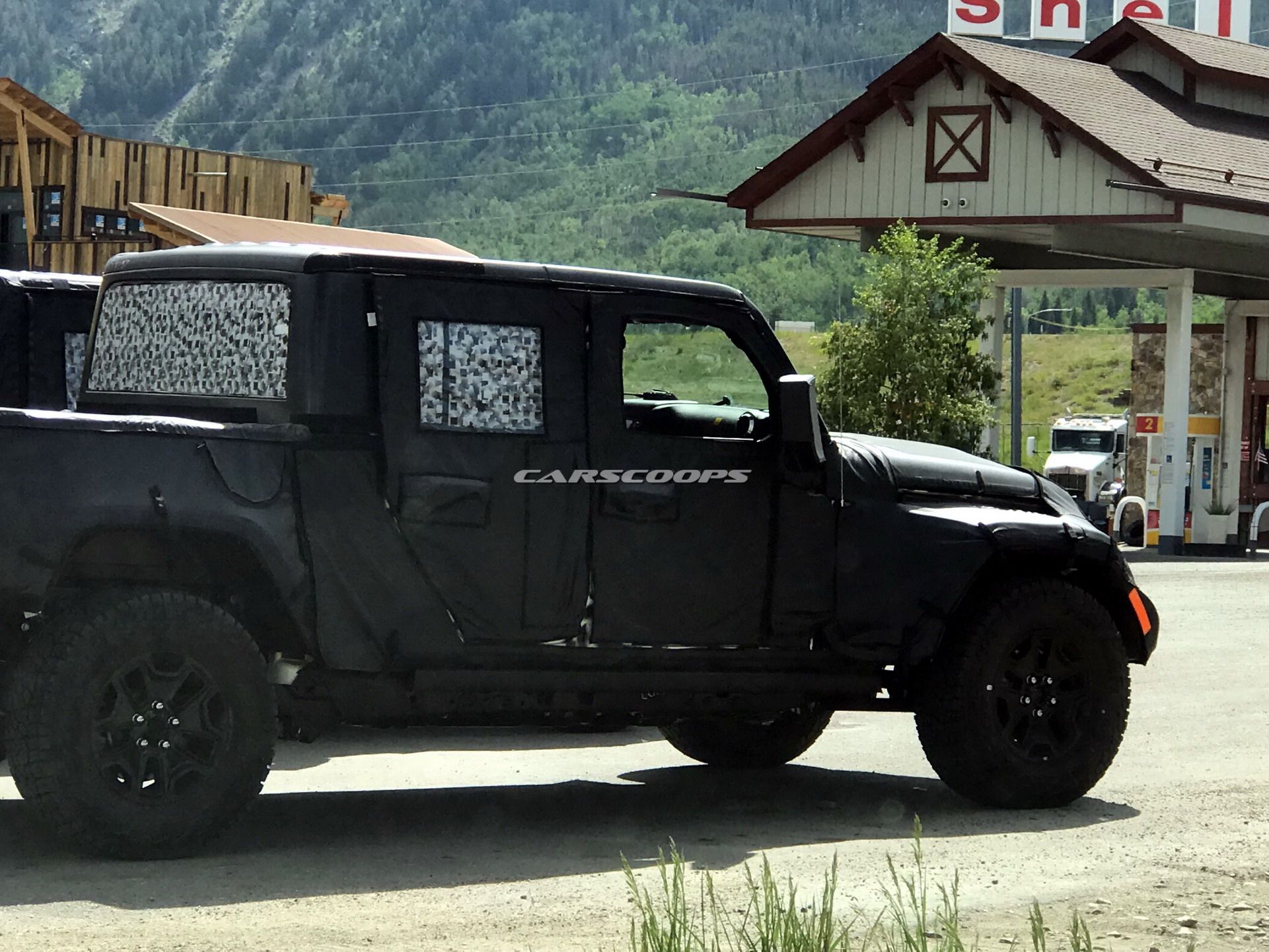 Jeep-Wrangler-Pickup-Scrambler 70 2019 Jeep Scrambler: Here’s What To Expect From The JL-Based Pickup Truck