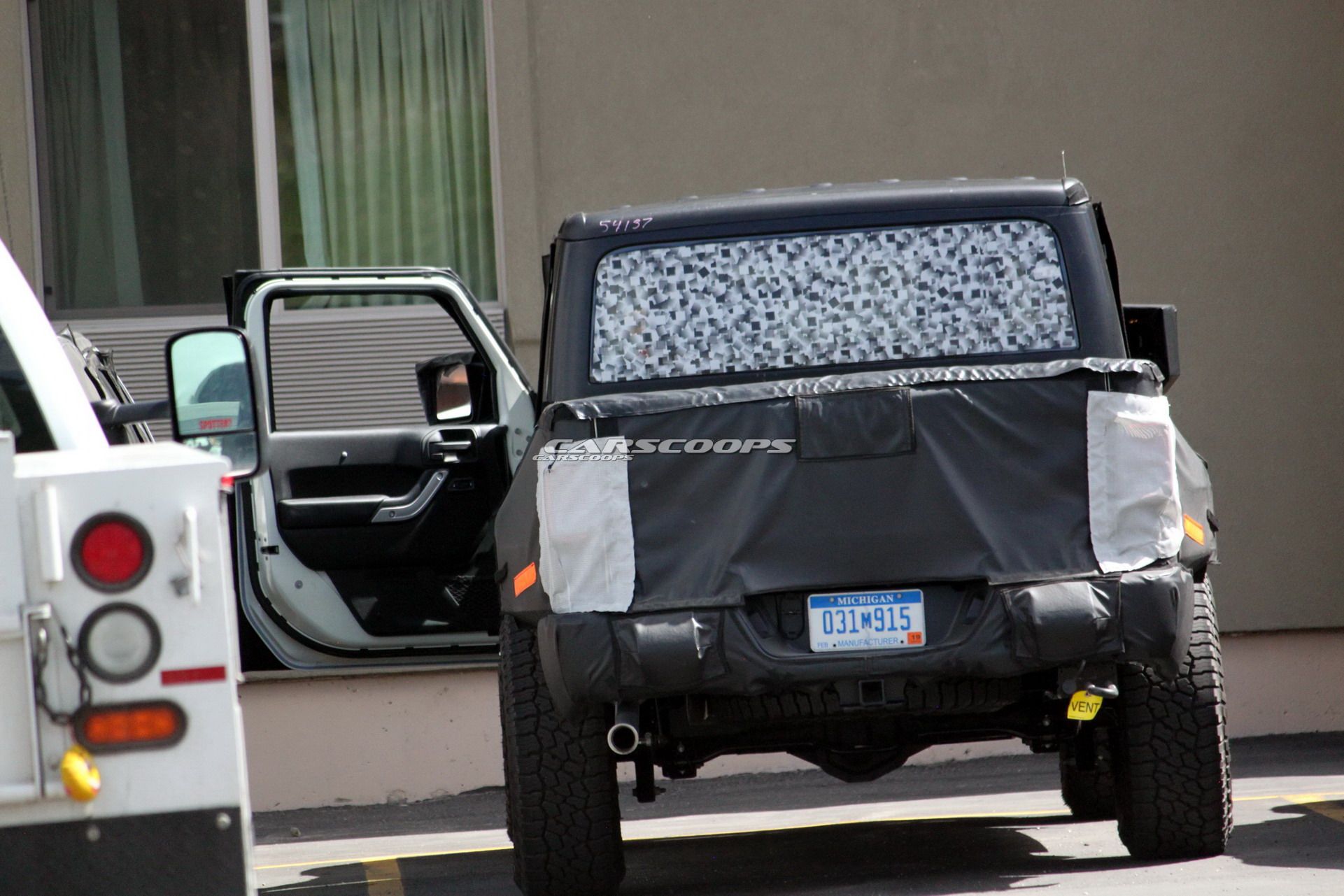 Jeep-Wrangler-Pickup-Scrambler 9 2019 Jeep Scrambler: Here’s What To Expect From The JL-Based Pickup Truck