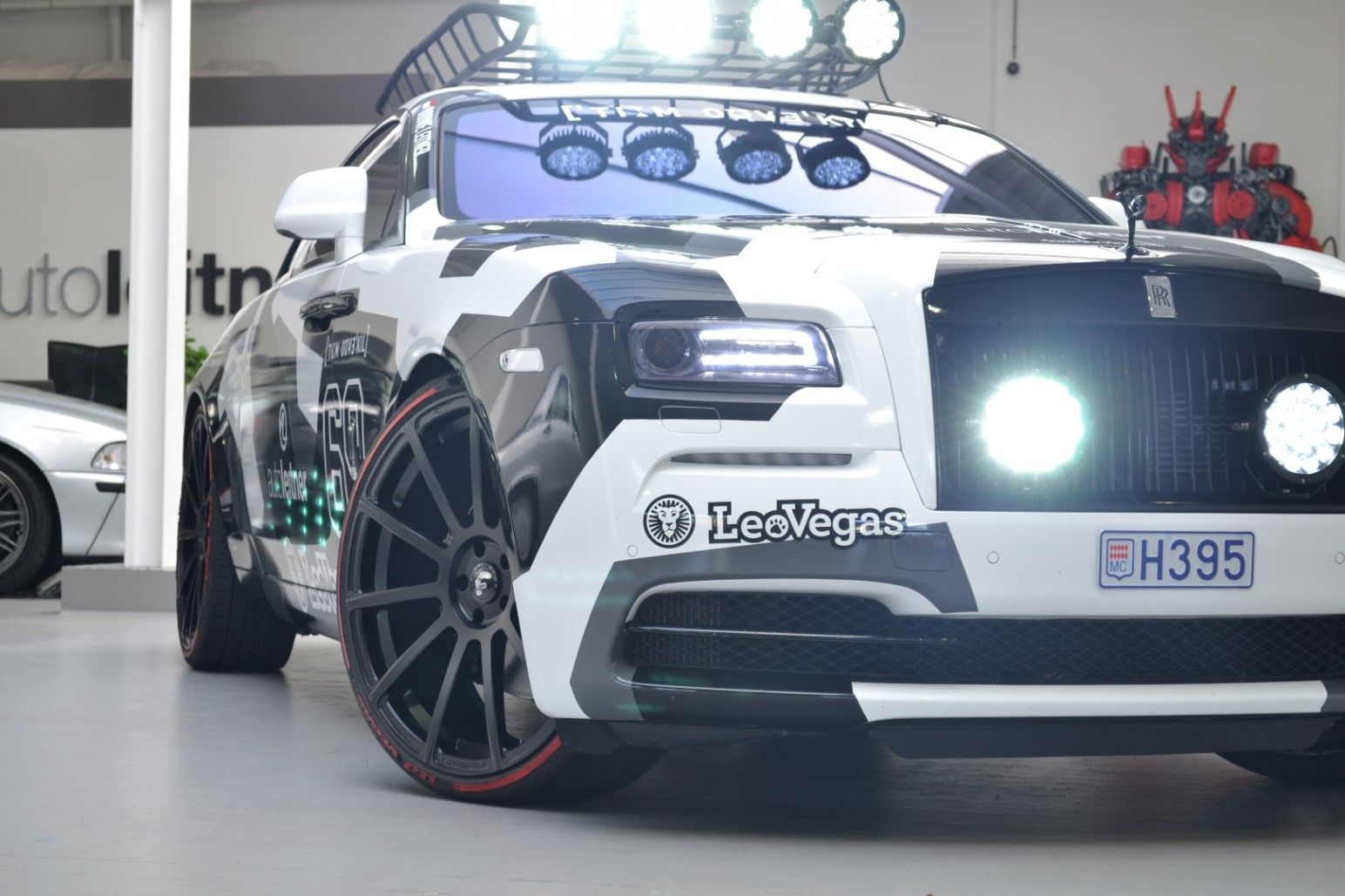 Jon-Olsson-Rolls-Royce-Wraith-10 Jon Olsson’s Custom Rolls-Royce Wraith Battle Car Is A Very Expensive Toy