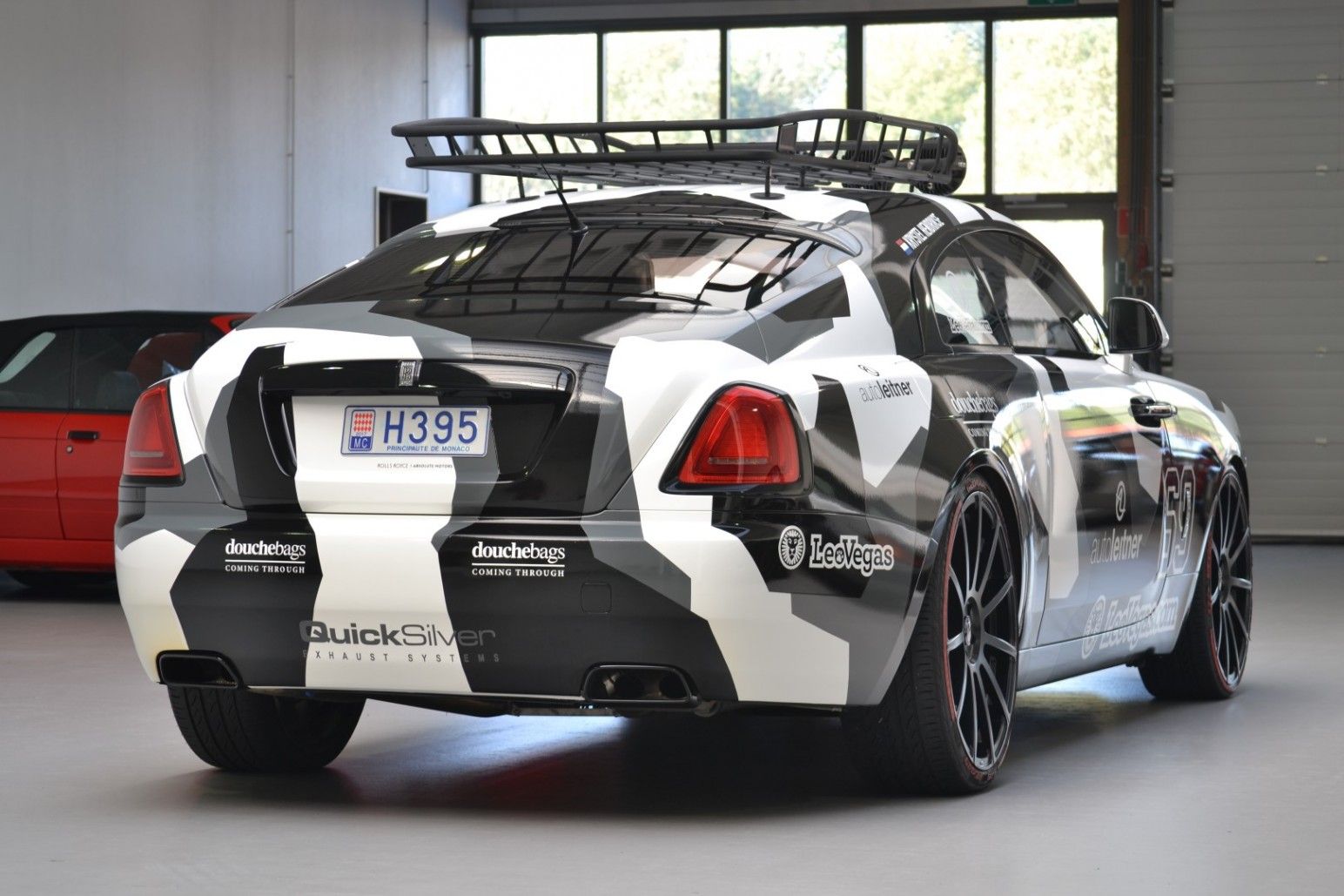 Jon-Olsson-Rolls-Royce-Wraith-4 Jon Olsson’s Custom Rolls-Royce Wraith Battle Car Is A Very Expensive Toy