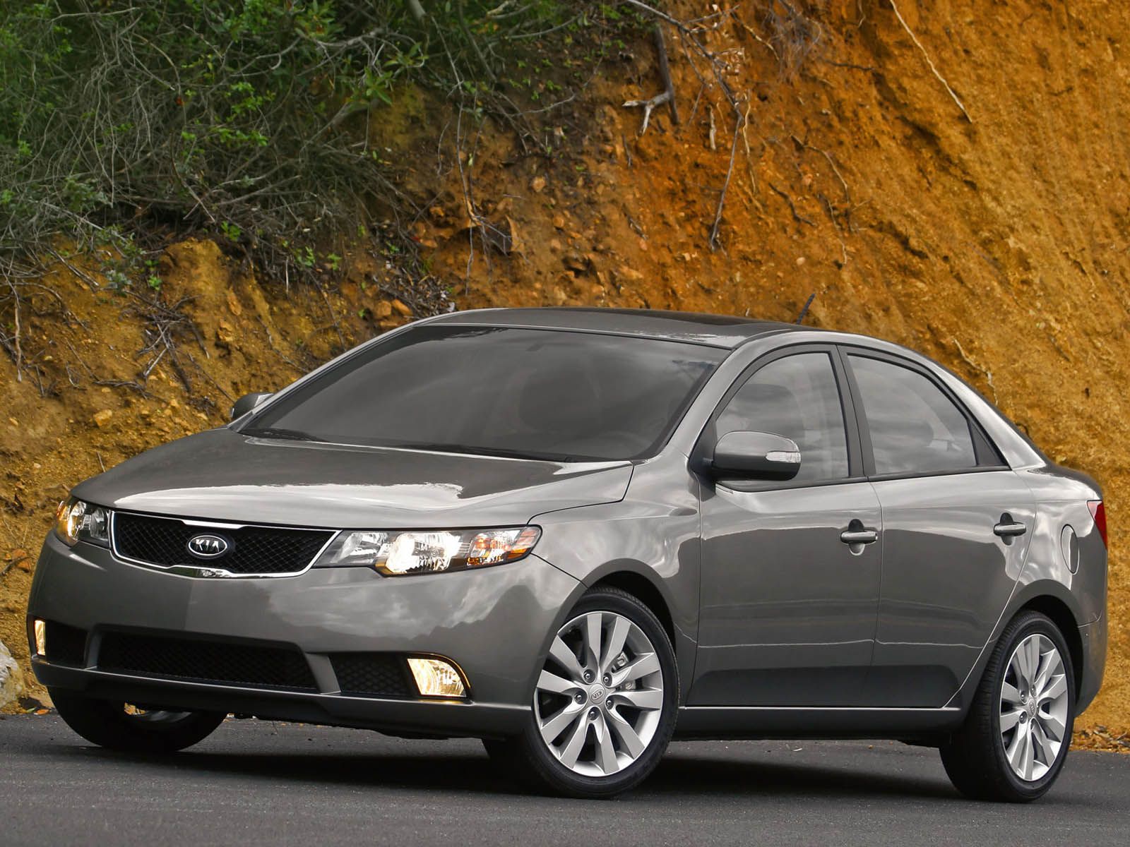 Kia-Forte-2010-1600-04 Kia Recalls Over Half A Million Vehicles Over Non-Deploying Airbags