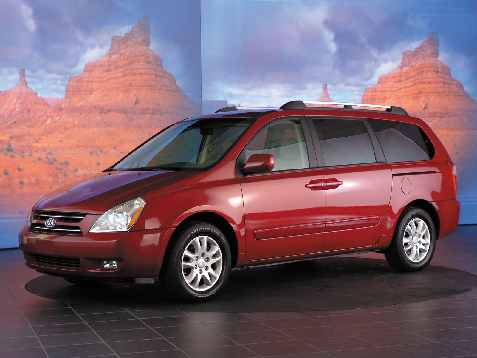 Kia-Sedona-2006-1600-07 Kia Recalls Over Half A Million Vehicles Over Non-Deploying Airbags