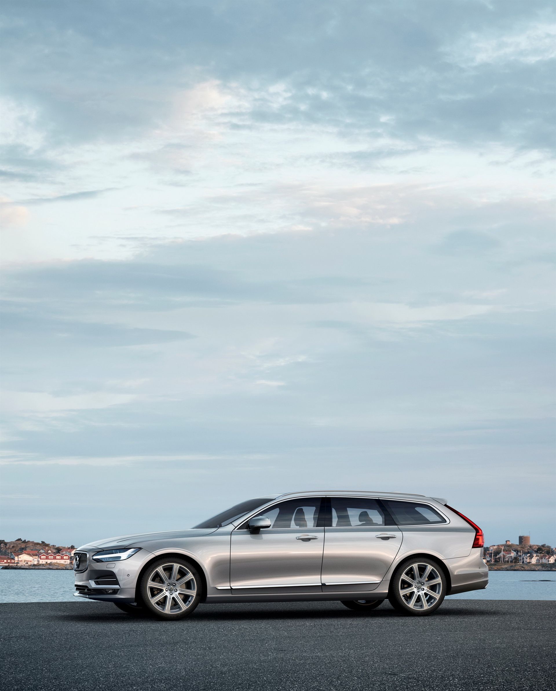 Volvo-V90-09 Volvo Wants Autonomous Cars To Make Up One Third Of Its Sales By 2025