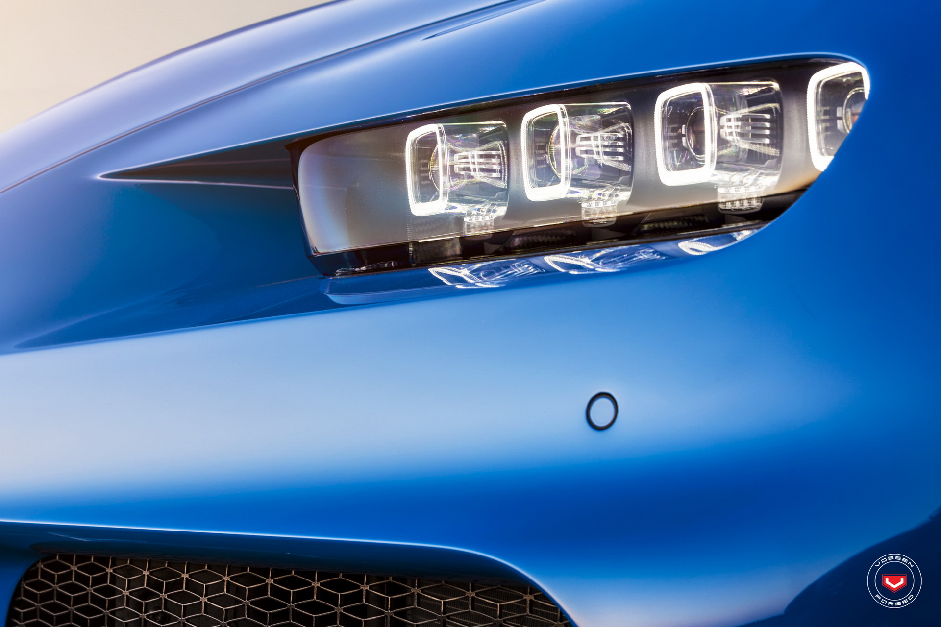 bugatti-chiron-vossen-wheels-17 Bugatti Chiron Tries On New Wheels For Size: Hot Or Not?