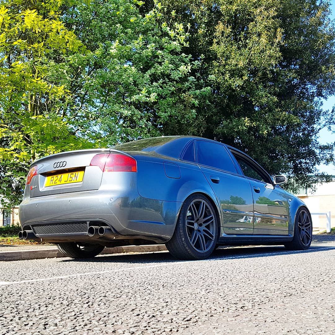 audi-rs4-b7-tuning-14 Who Needs Fireworks With This Fiery Audi RS4 In His Driveway?