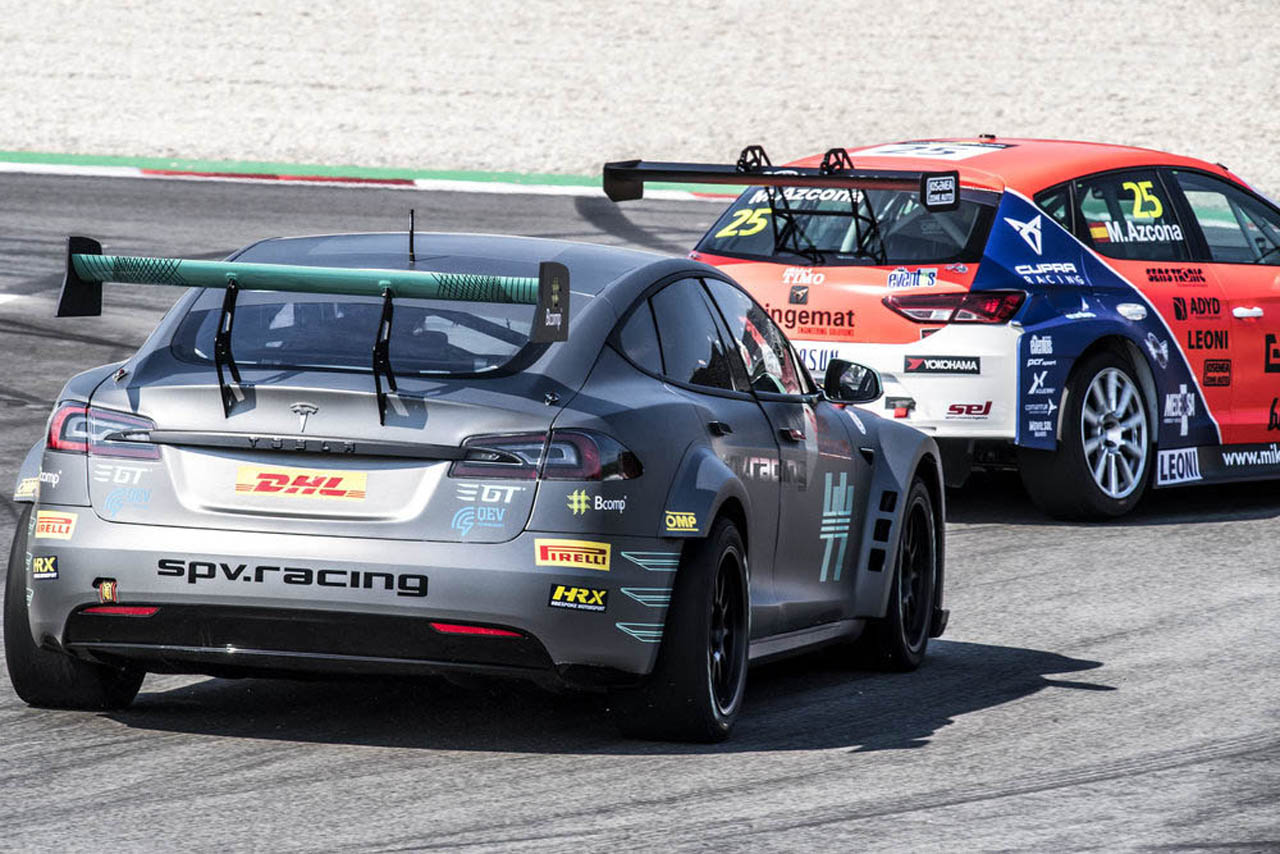 electric-gt-tesla-model-s-P100DL-30 copy Electric Racing Tesla Model S P100DL Unveiled At Catalunya