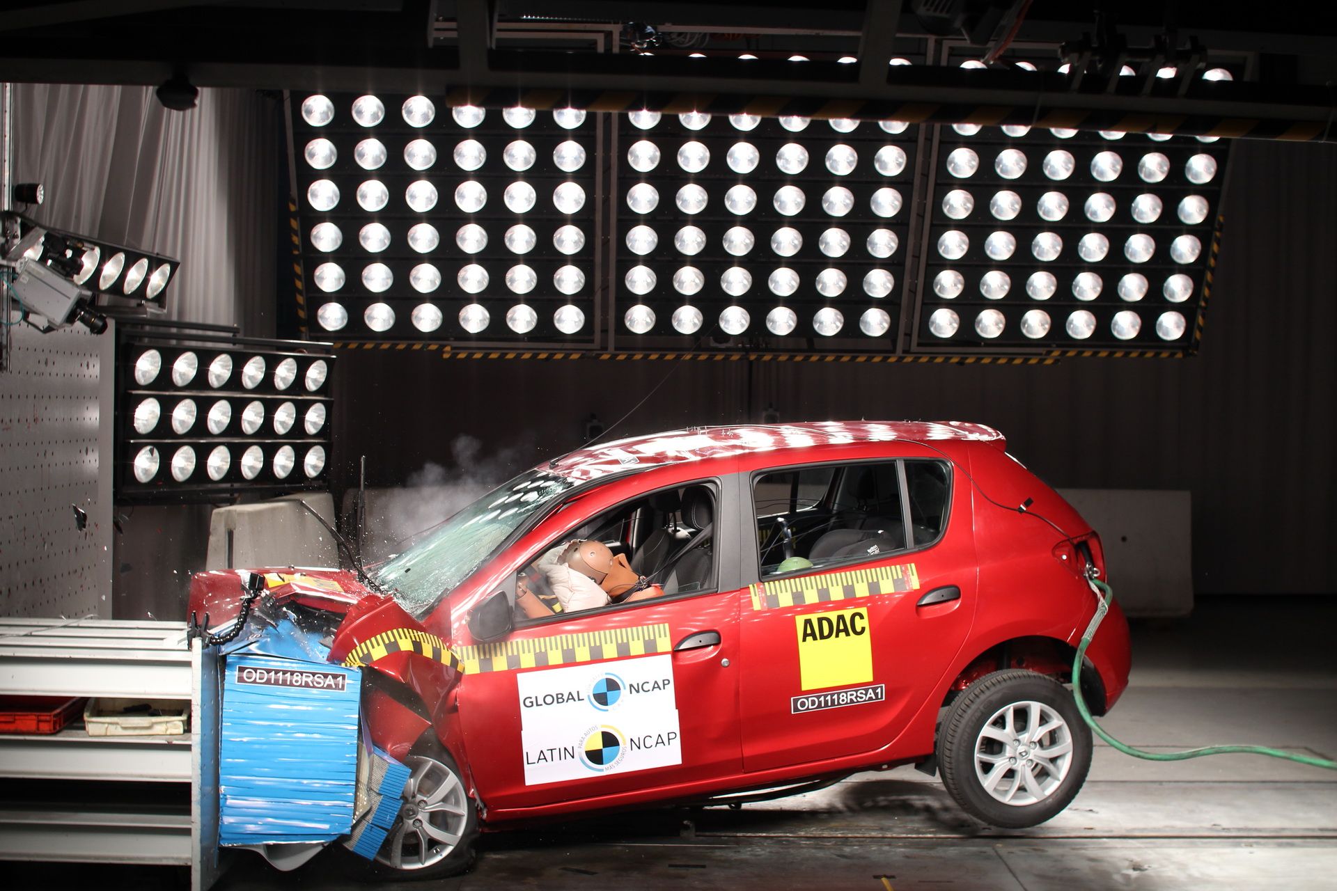 renault-sandero-logan-latin-ncap-14 Renault Sandero / Logan Fails Latin NCAP’s Tests, Scores 1 Star For Adult Protection