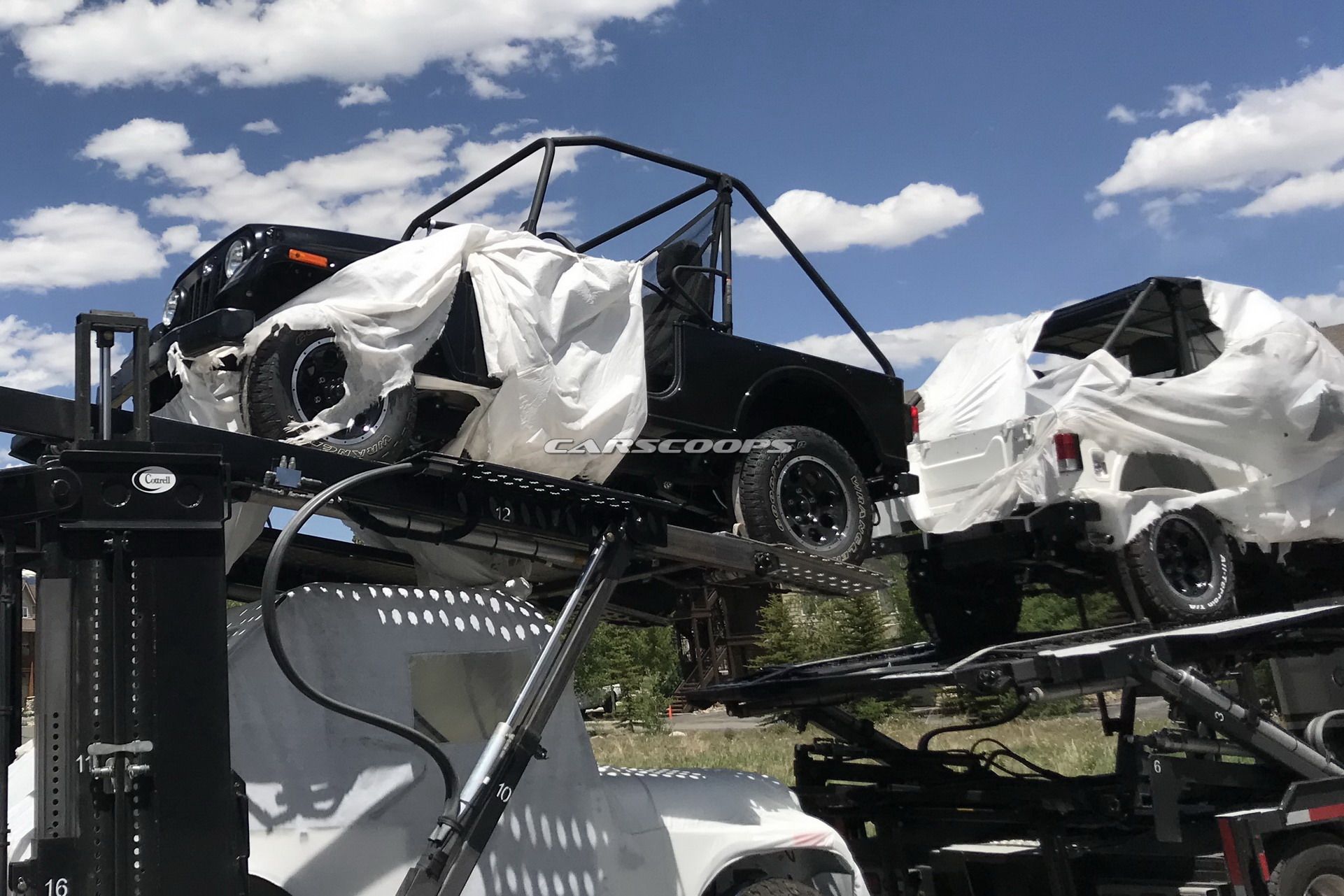 Mahindra-Jeep-43 Mahindra’s Jeep-Like Roxor Spotted On The Way To Dealers