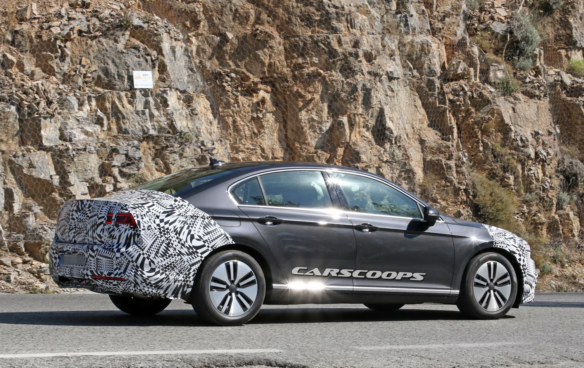 VW-Passat-Facelift-9 2019 VW Passat: Facelifted Euro Model Coming With Revised Styling, Updated Engines