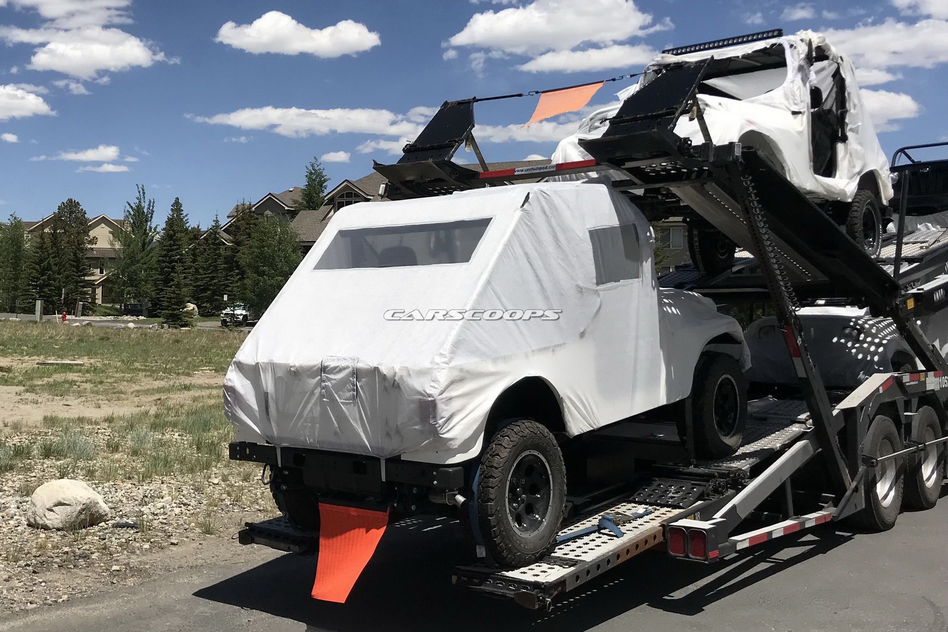 Mahindra-Jeep-18 Mahindra’s Jeep-Like Roxor Spotted On The Way To Dealers