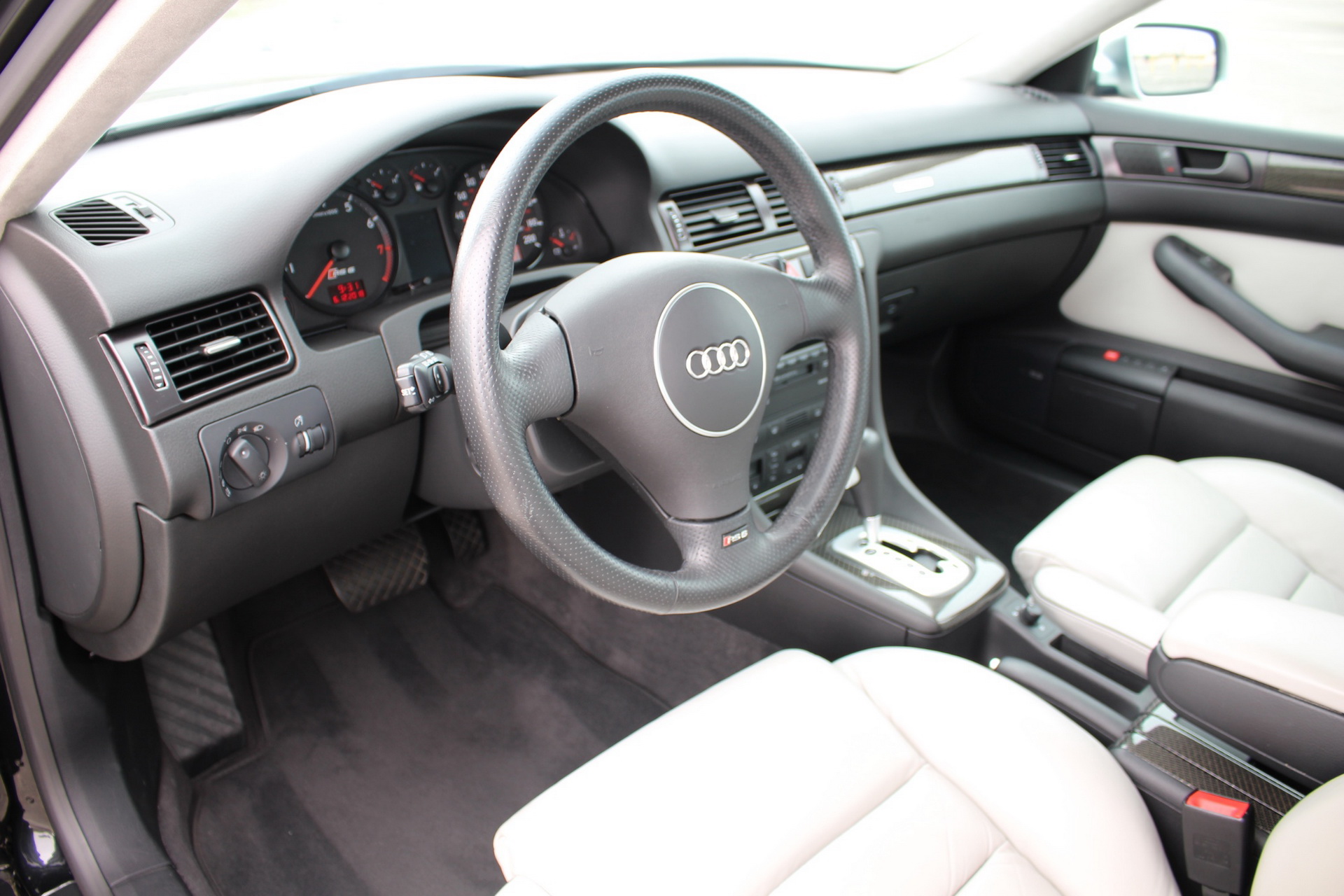 2003-audi-rs6-mtm-bat-9 MTM-Tuned 2003 Audi RS6 Sold For $36,000 At Online Auction