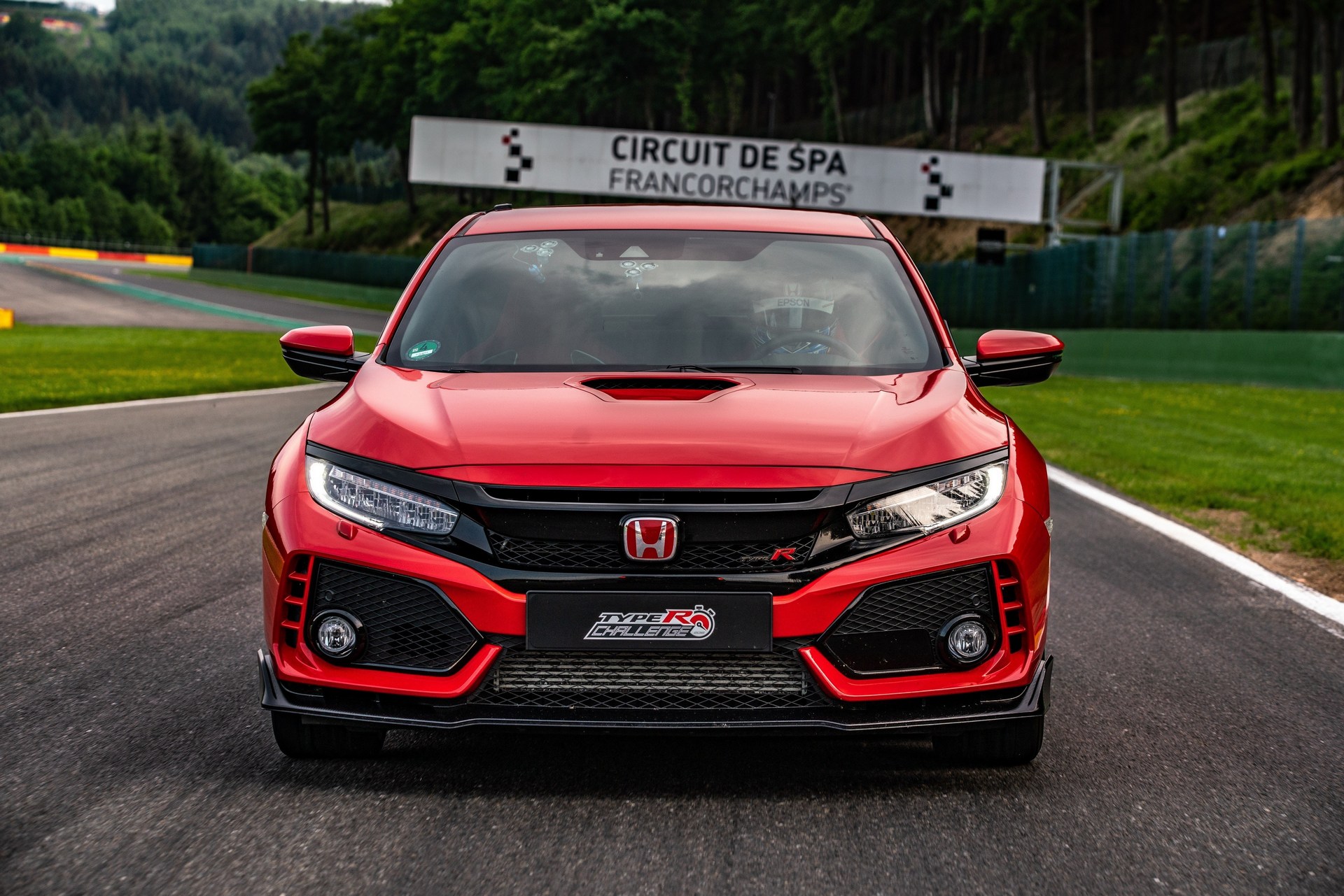 Honda-Civic-Type-R-4 Honda Civic Type R Continues Setting Lap Records, This Time At Spa-Francorchamps