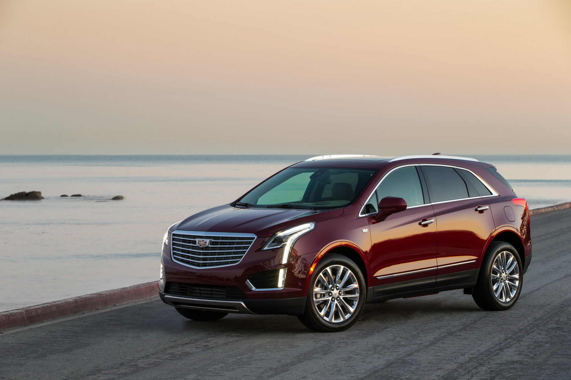 2018 Cadillac XT5 Platinum Cadillac XT5 Gets More Equipment, $1100-2500 Price Hike For 2019
