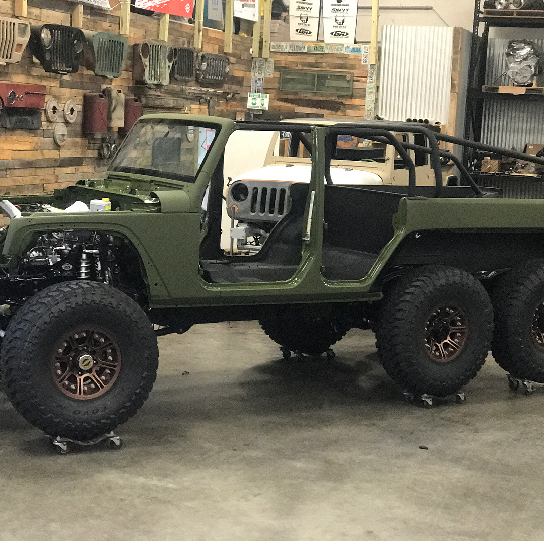 jeep-wrangler-6x6-bruiser-conversions-2 Bruiser Conversions 6×6 Is A Six-Wheel Jeep Wrangler With A 450HP LS3 V8