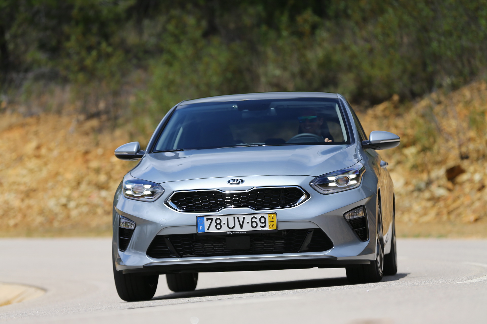 2019-kia-ceed-10 New Kia Ceed Detailed In Gigantic Image Gallery, UK Pricing Announced