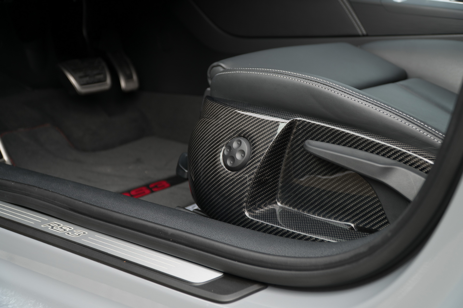 audi-rs3-sedan-abt-tuning-9 Audi RS3 Sedan Visits ABT, Leaves With 500PS And Other Upgrades