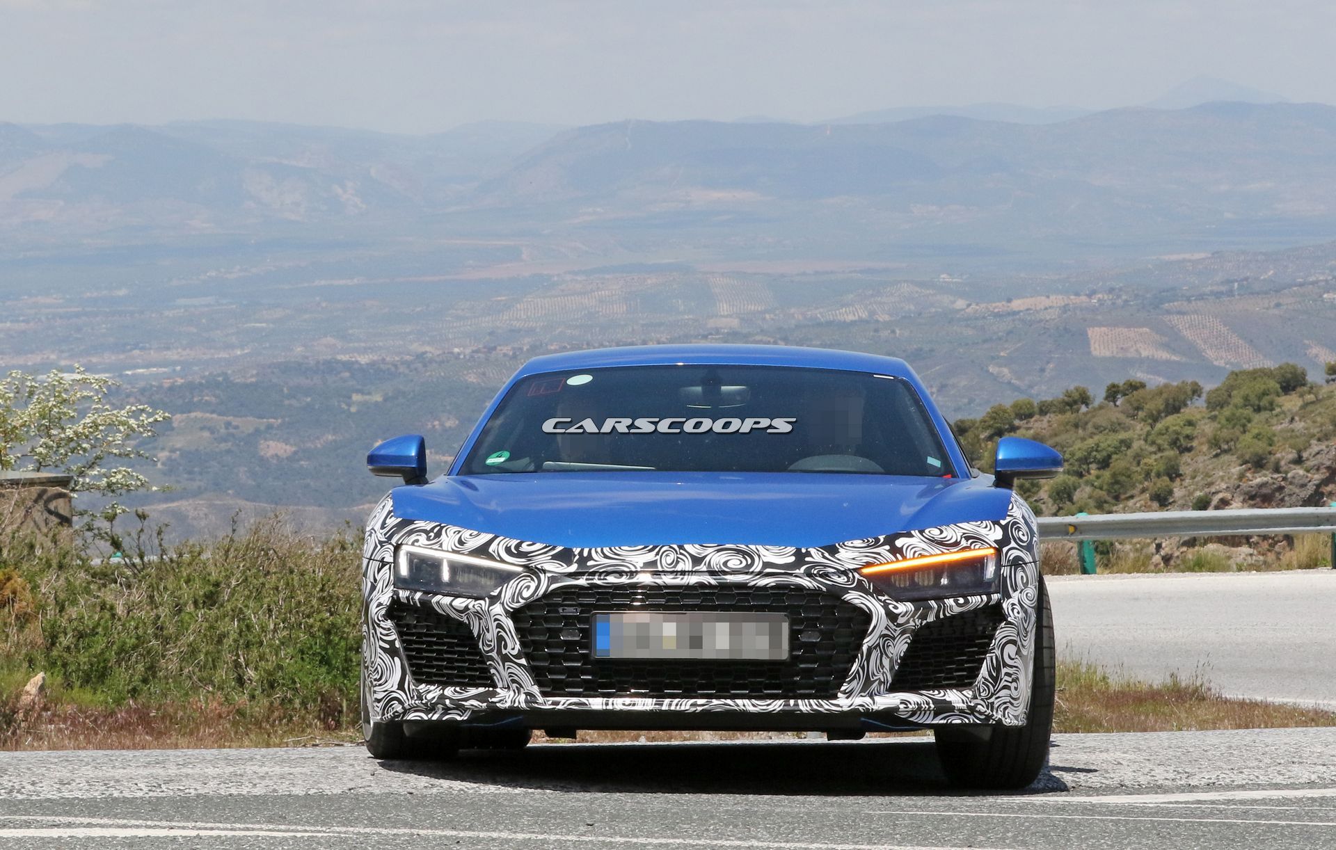 2019-Audi-R8-Facelift-7 Facelifted Audi R8 Will Leave You Hot And Flustered