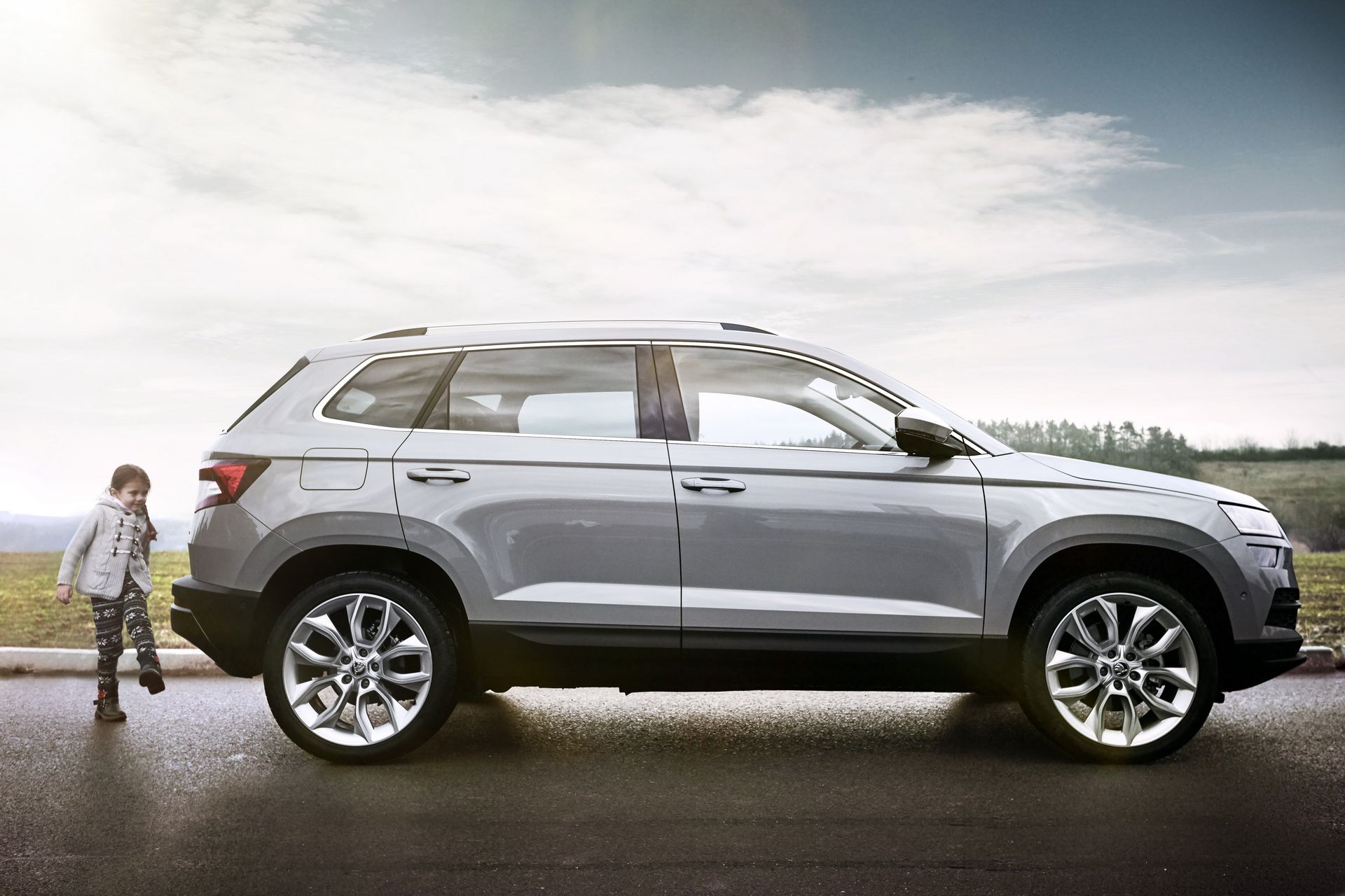 Skoda-Karoq-02 Skoda Sells So Many Cars, It Now Looks To Outsource Production