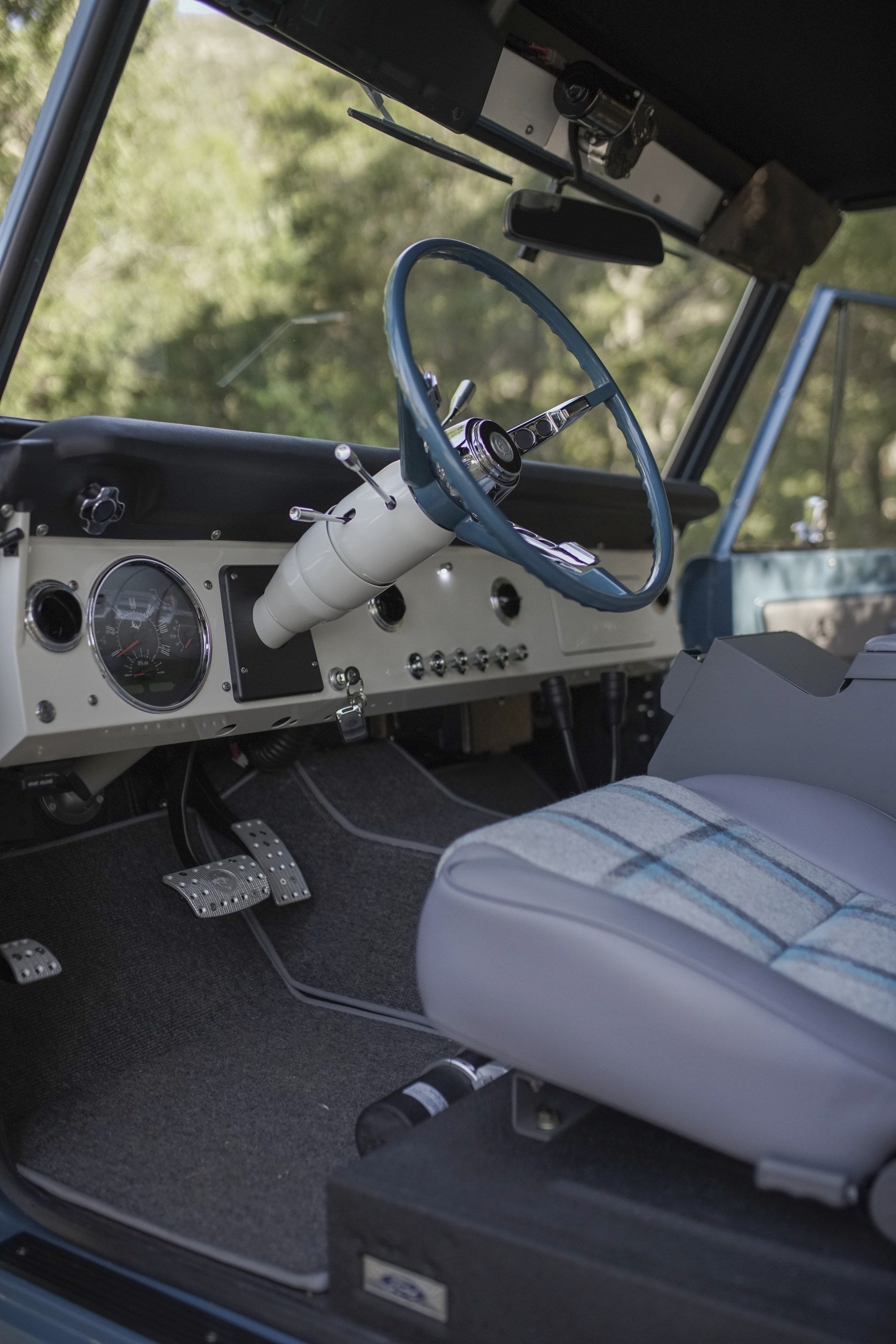 Icon-Ford-Bronco-Old-School-34 Why Wait For An All-New Ford Bronco When You Get Icon’s Old School BR