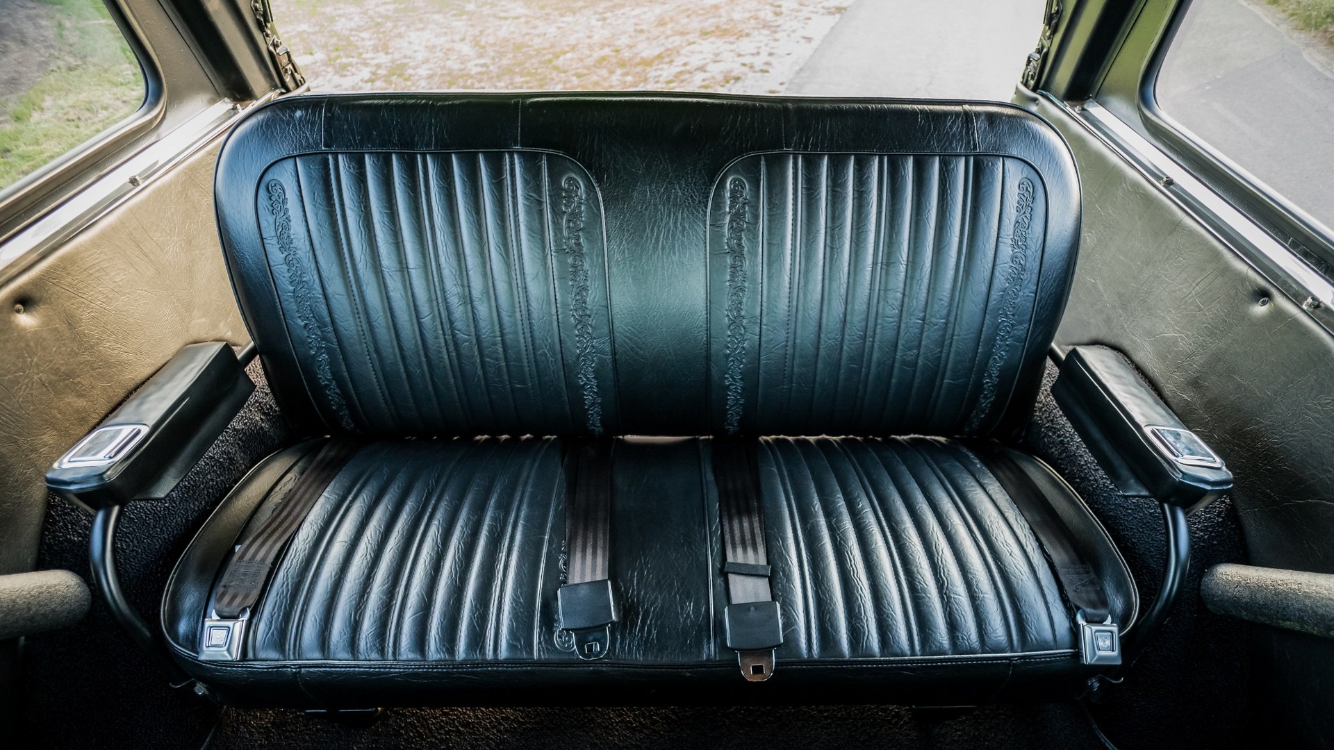 1972-Chevrolet-K5-Blazer-6 Not A Fan Of The 2019 Chevrolet Blazer? This 1972 K5 Might Be Up Your Alley