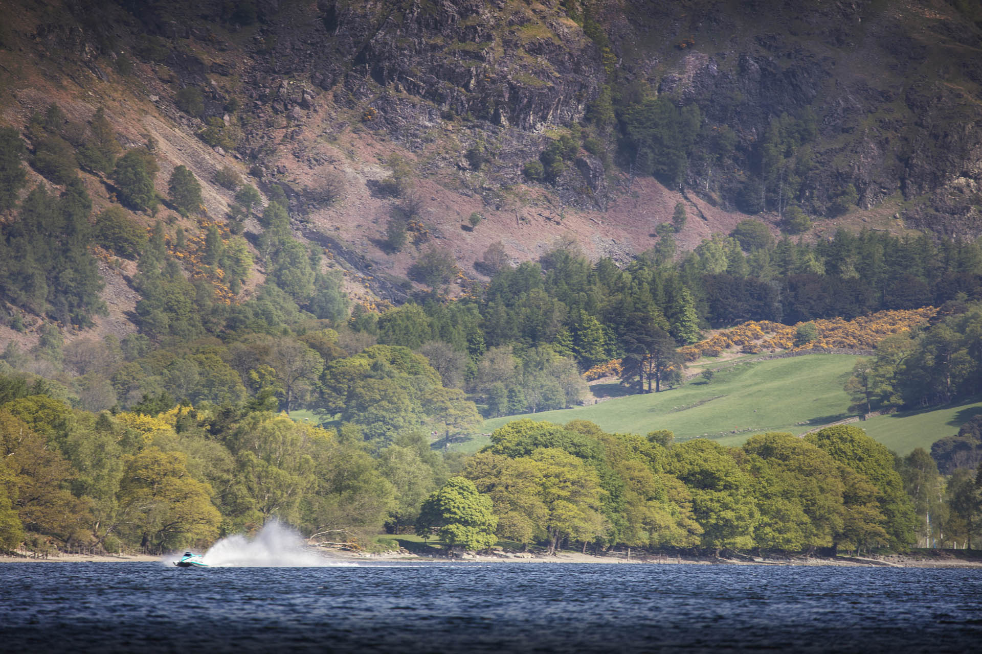 Jaguar Vector Racing 4 copy Jaguar Vector Racing Made The World’s Fastest Electric Motorboat