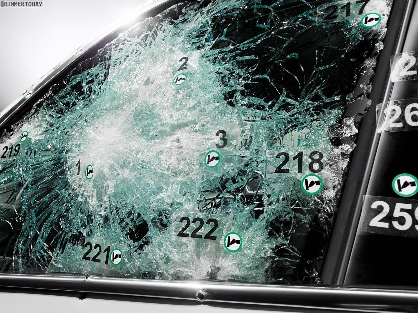 mexico-bulletproof-cars-rising-crime-2 Mexico Crime Wave Leads To Record Numbers Of Bulletproof Cars