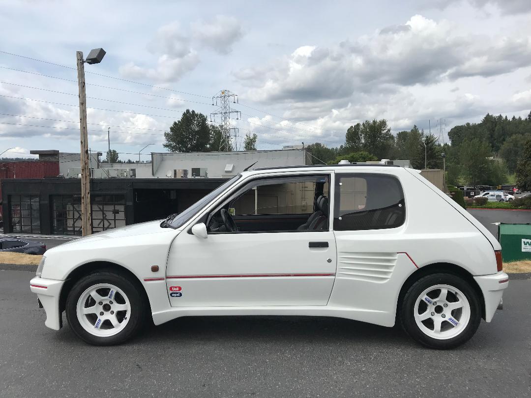 1989-peugeot-205-gti-auction-bat-3 Widebody 1989 Peugeot 205 GTi Is A Throwback To The 1980s