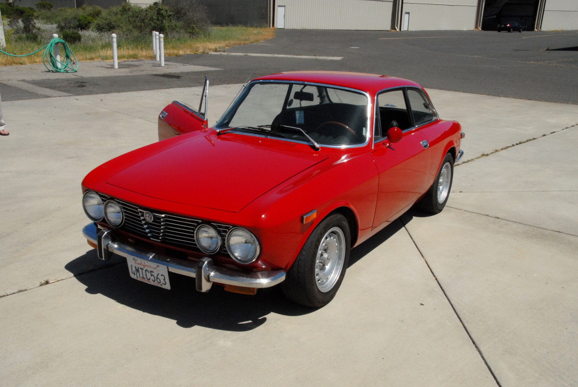 1974-alfa-romeo-gtv-bat-auction-30 Bid On This Alfa Romeo 2000 GT Veloce, Make Other Car Enthusiasts Jealous