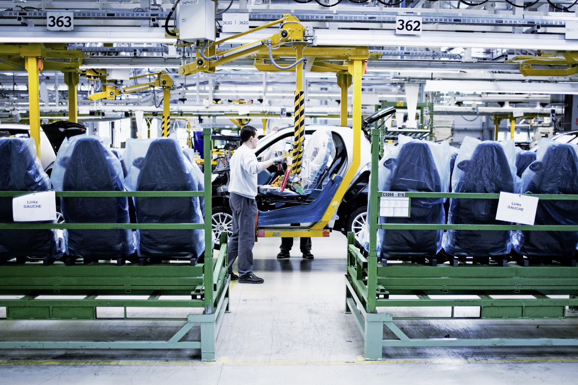 Smart-20th-Anniversary-17 Smart Celebrates 20 Years Of Production As EV Switch Causes Sales To Tumble