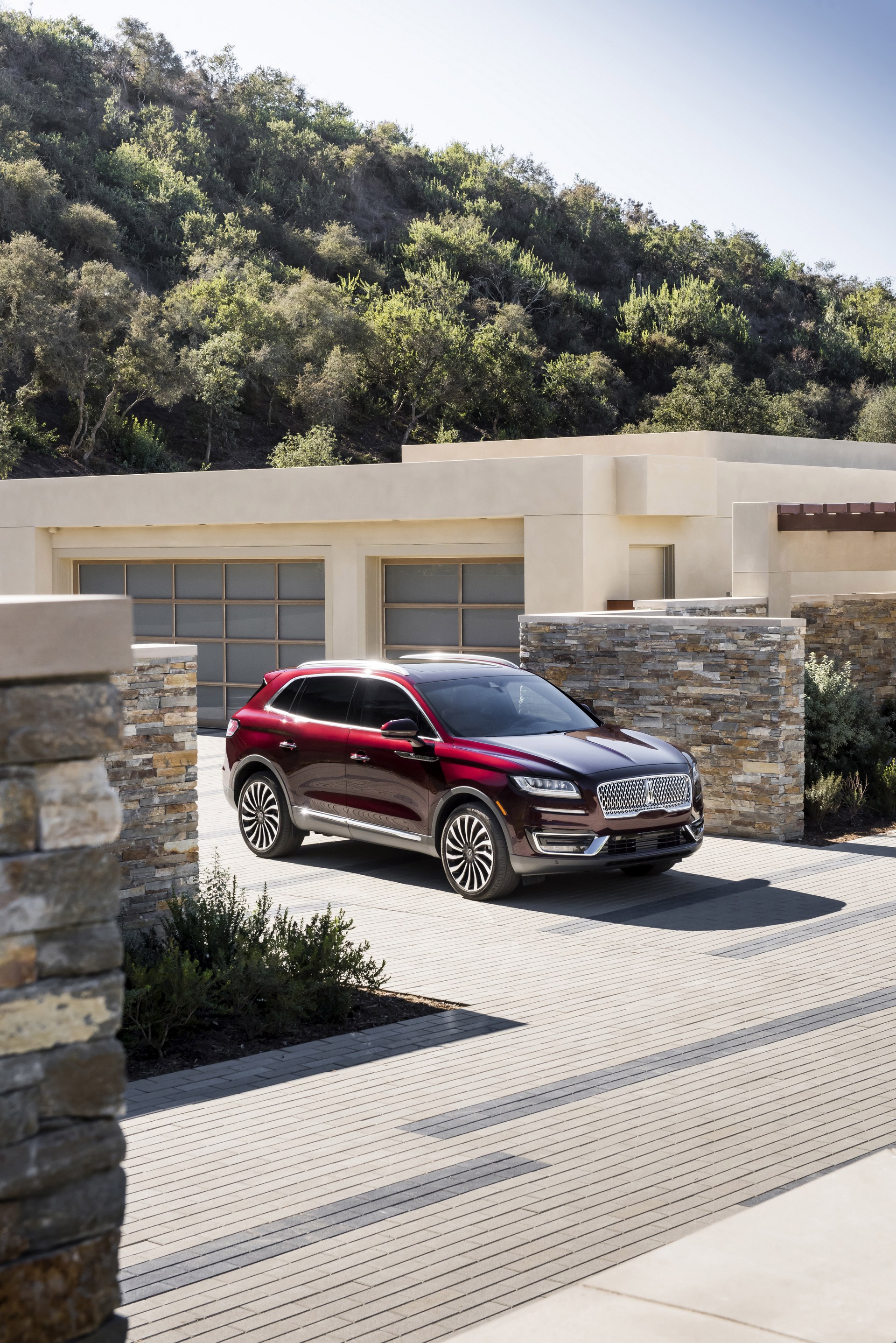 Lincoln-Nautilus-44 2019 Lincoln Nautilus Configurator Launched, Pricing Starts At $40,340