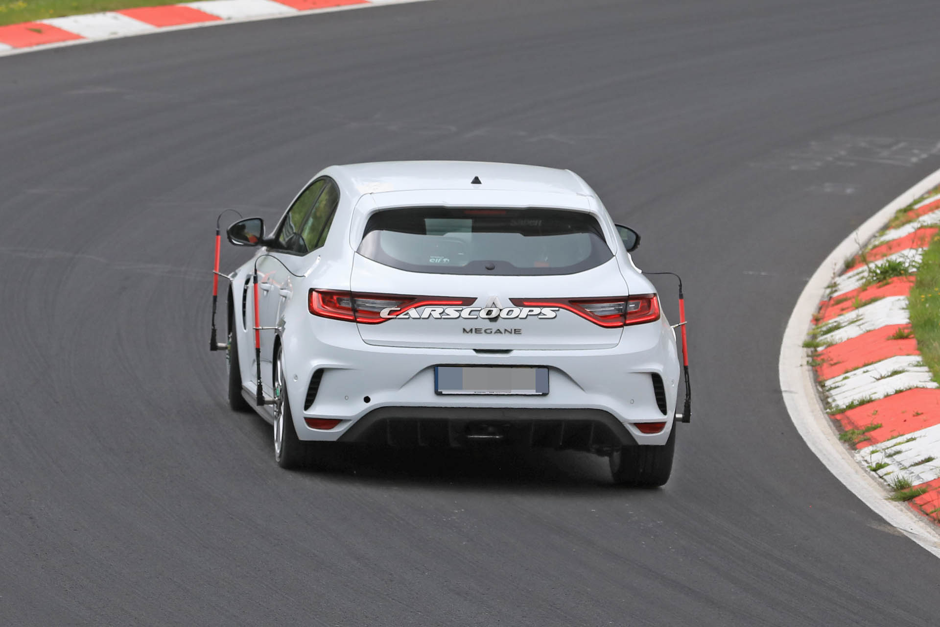renault-megane-rs-trophy-spy-14 Renault’s Gunning For Ring Record With New Megane RS Trophy