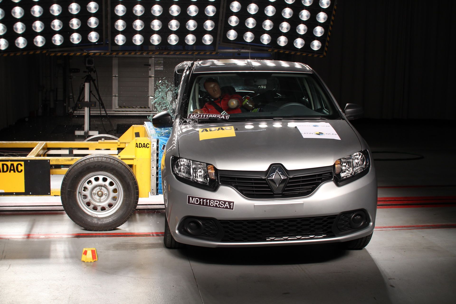 renault-sandero-logan-latin-ncap-8 Renault Sandero / Logan Fails Latin NCAP’s Tests, Scores 1 Star For Adult Protection