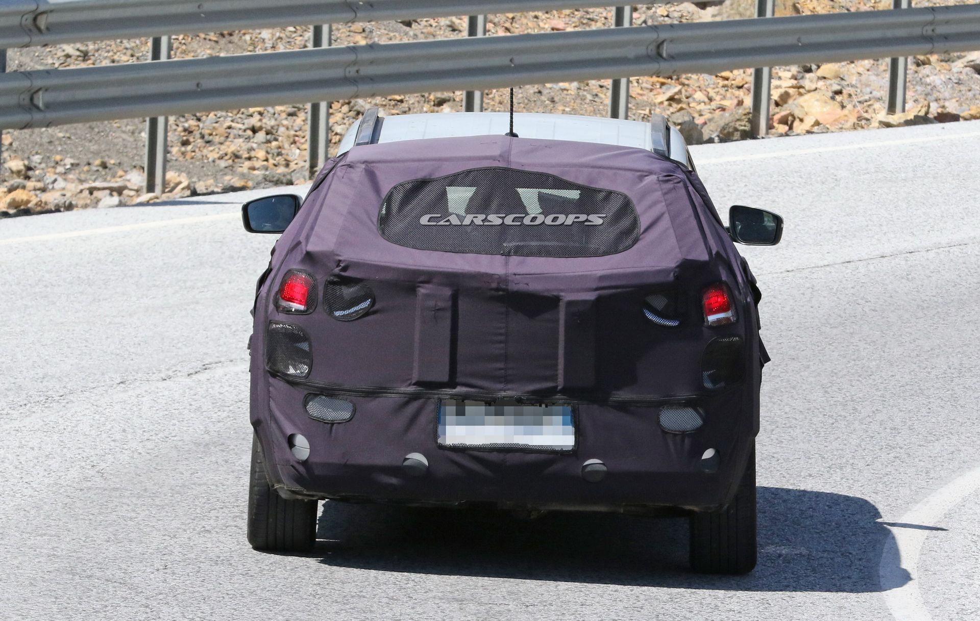 2019-ssangyong-korando-spy-25 All-New SsangYong Korando Will Usher In New Design Language