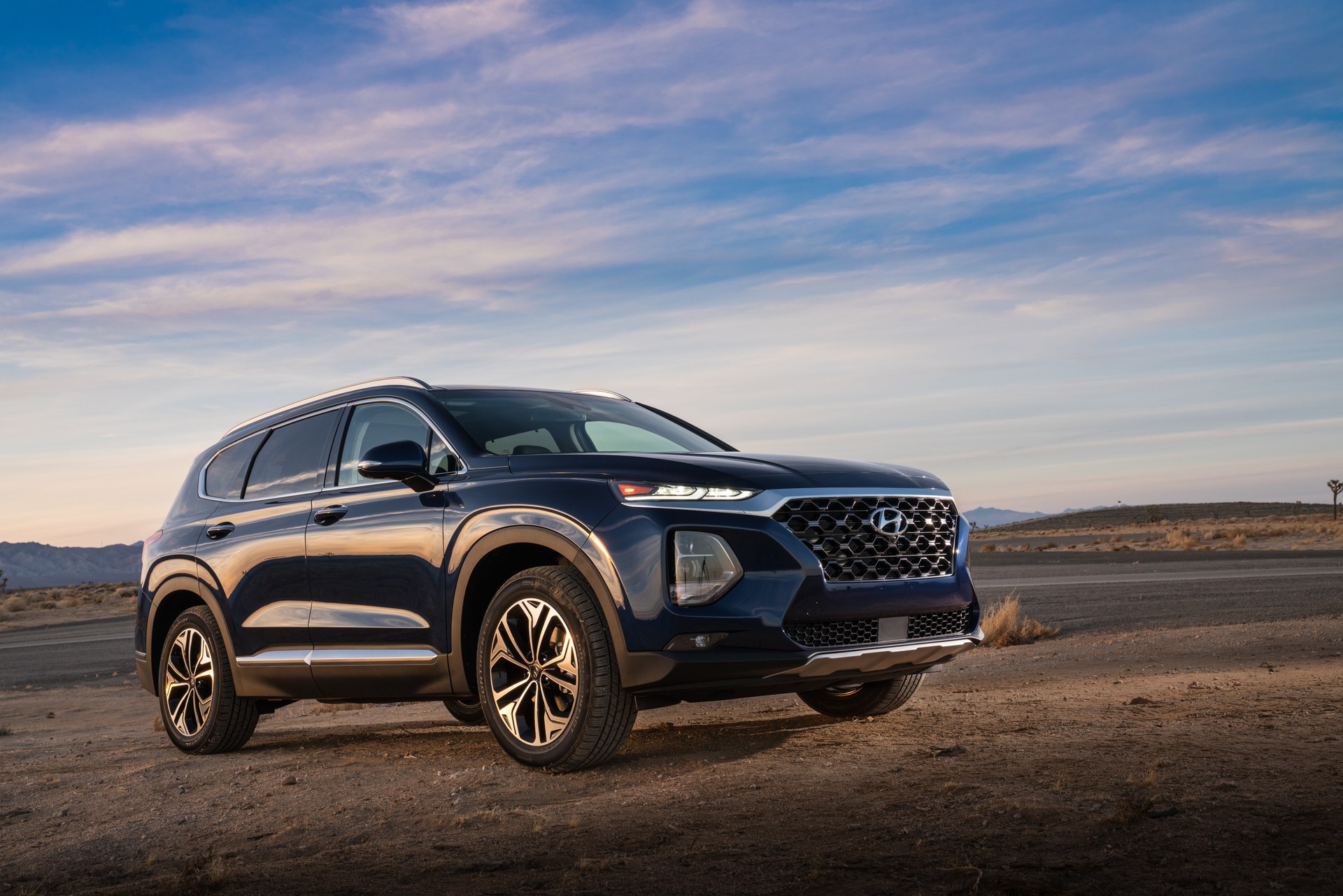 2019-Hyundai-Santa-Fe-21 2019 Hyundai Santa Fe Pricing Starts At $25,500
