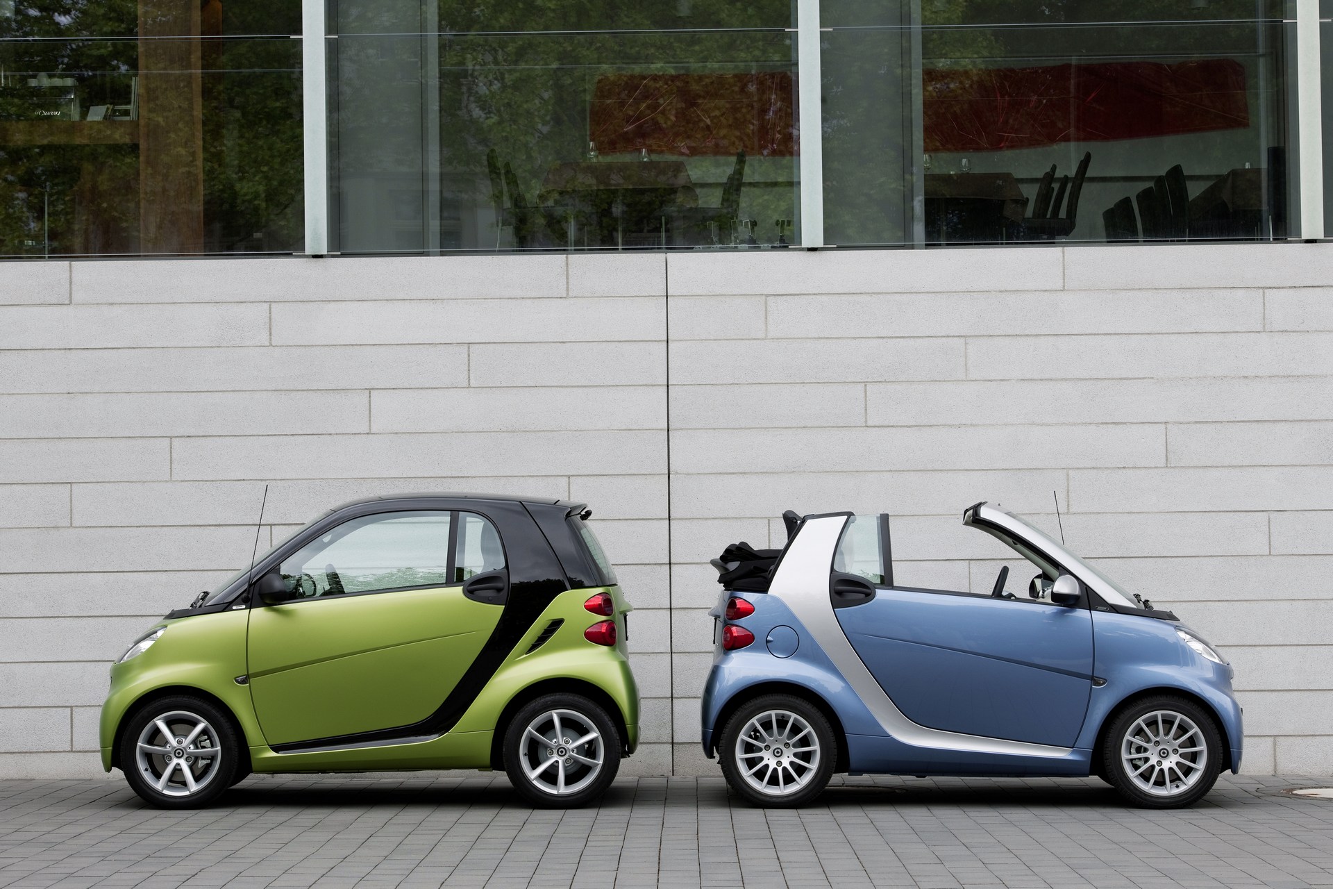 Smart-20th-Anniversary-34 Smart Celebrates 20 Years Of Production As EV Switch Causes Sales To Tumble