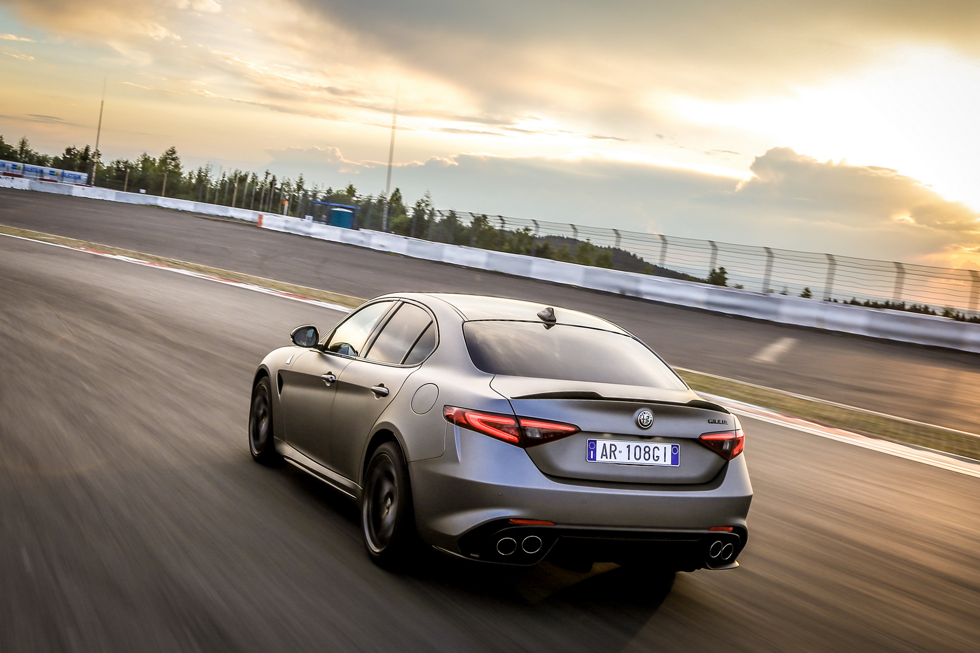 Alfa-Romeo_NRing_Giulia_Stelvio_04 Alfa Romeo Launches Limited NRing Editions Of Giulia And Stelvio Quadrifoglio In Europe