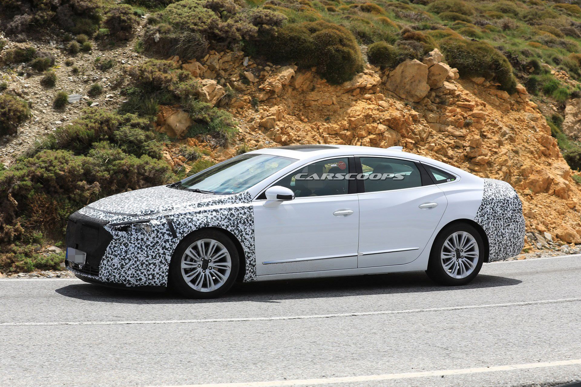 Buick-LaCrosse-Facelift-15 2020 Buick LaCrosse Facelift Spied With Minor Styling Changes