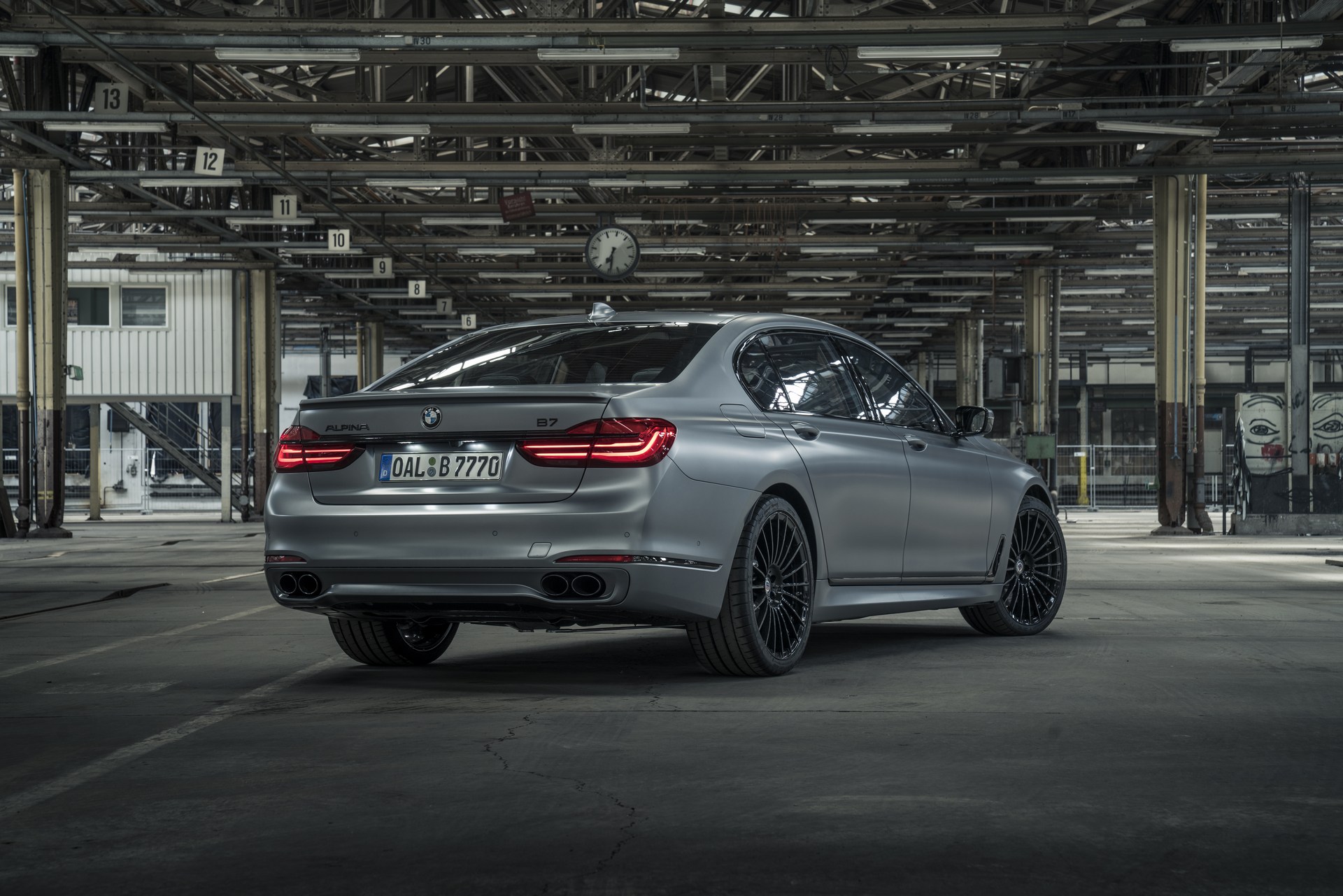 BMW-ALPINA-B7-Exclusive-Edition-2 BMW Gives Canada A Sinister Looking Alpina B7 Exclusive Edition With 600 HP