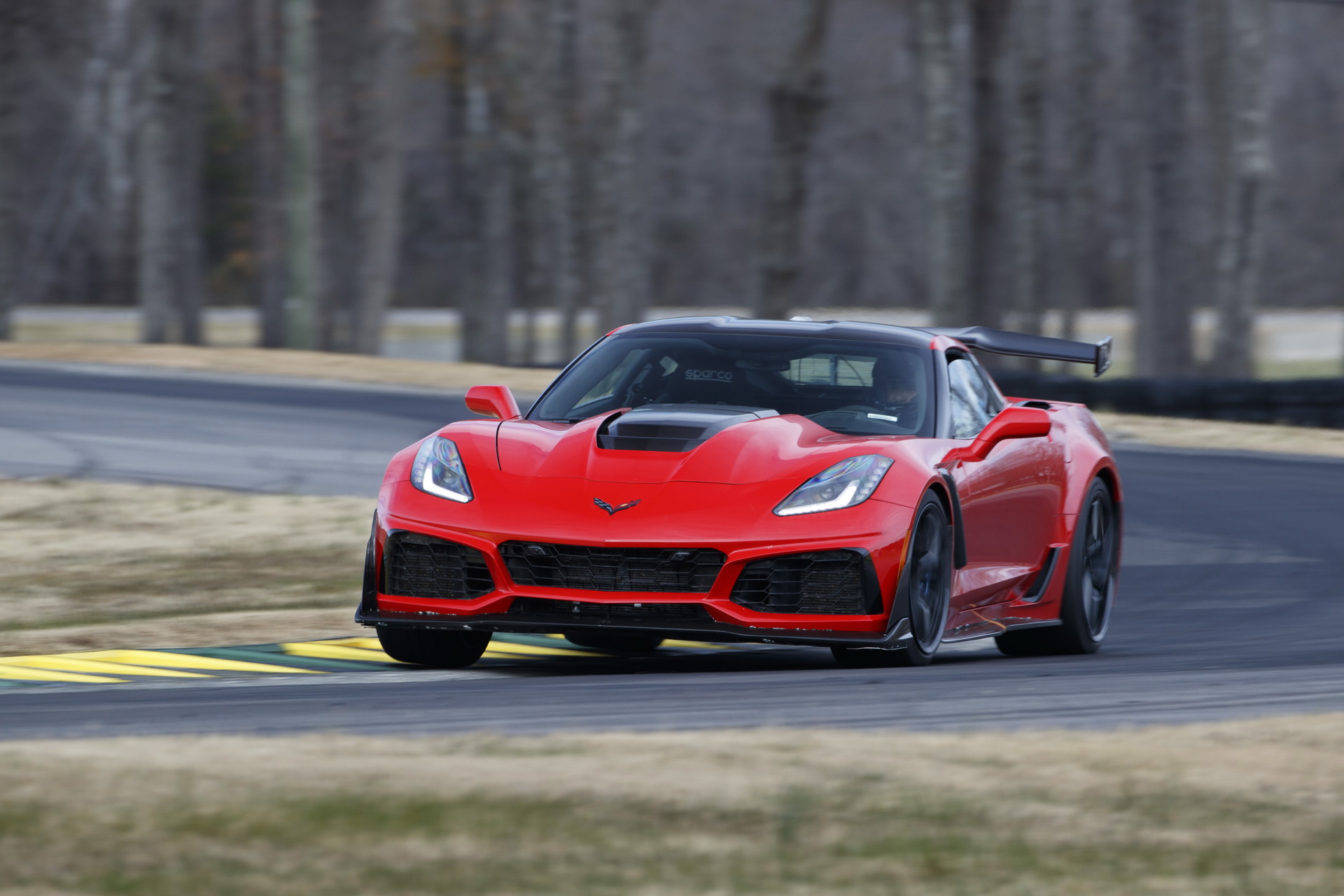 2019-corvette-zr1-5 2019 Chevrolet Corvette ZR1 Recalled Over Non-Deploying Airbags