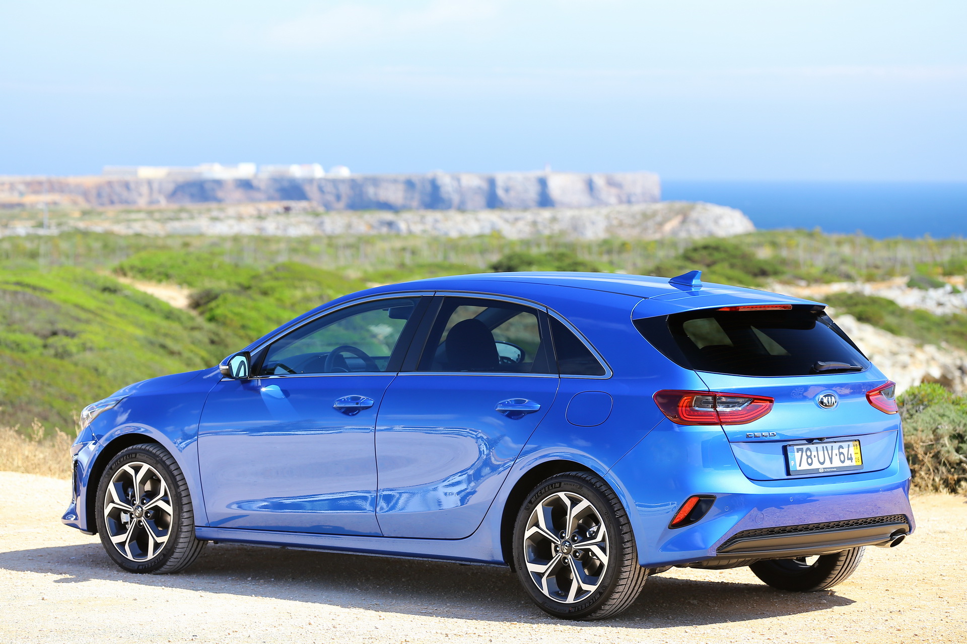 2019-kia-ceed-84 New Kia Ceed Detailed In Gigantic Image Gallery, UK Pricing Announced