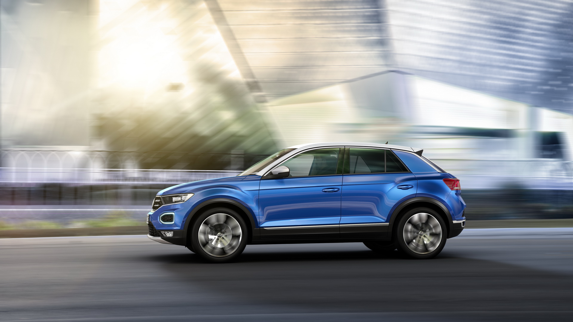 vw-t-roc-5 VW Exec Says T-Roc Cabrio Doesn’t Make Any Sense, But They’ll Still Make It