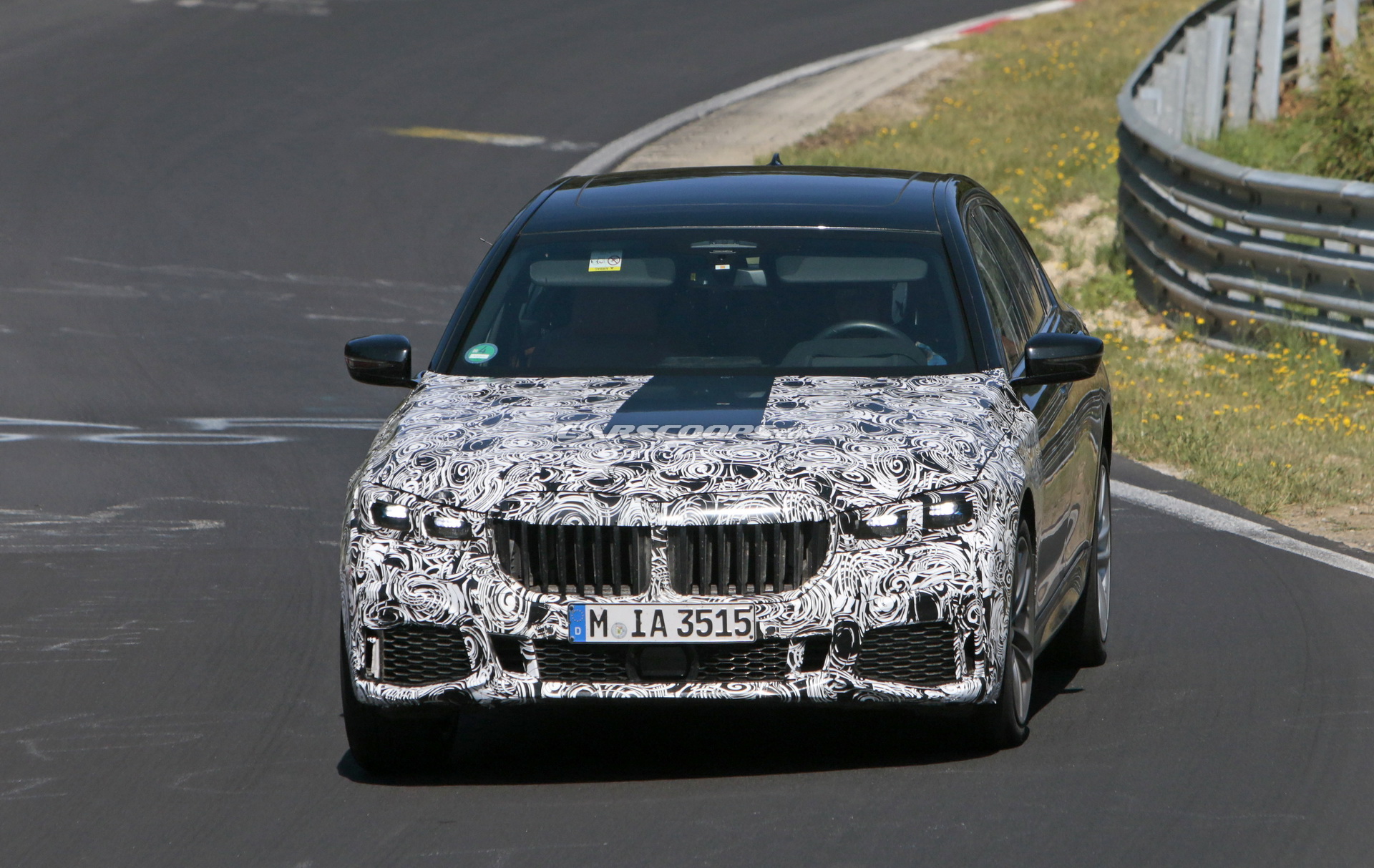 2019 BMW 7-Series Facelift-1 Facelifted 2019 BMW 7-Series Spied In Base And M760Li xDrive Forms