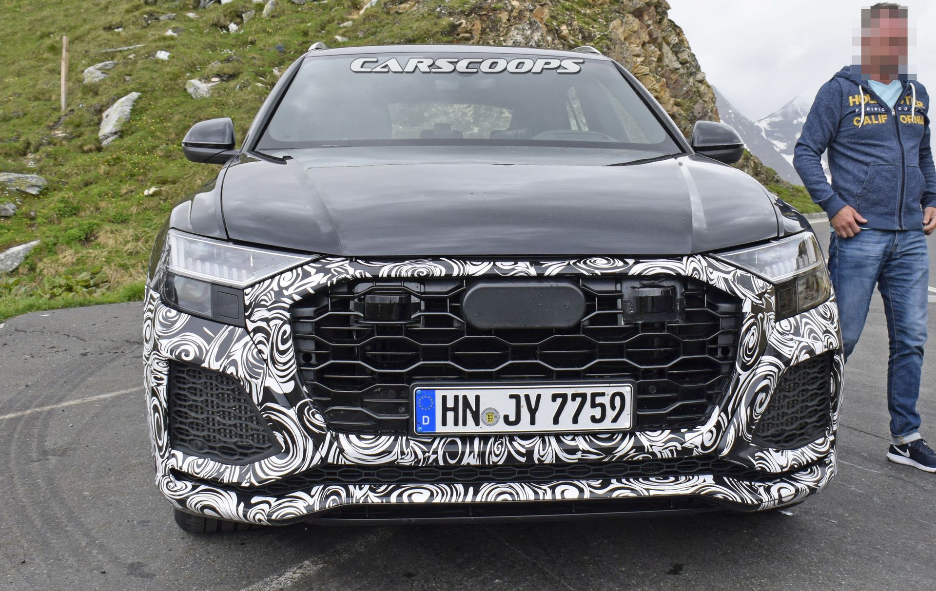Audi-RS-Q8-25 2020 Audi RS Q8 Shows Up Wearing Its Angry Production Clothes (Updated)
