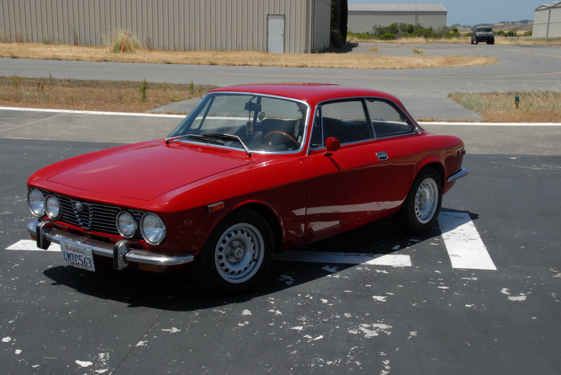 1974-alfa-romeo-gtv-bat-auction-48 Bid On This Alfa Romeo 2000 GT Veloce, Make Other Car Enthusiasts Jealous